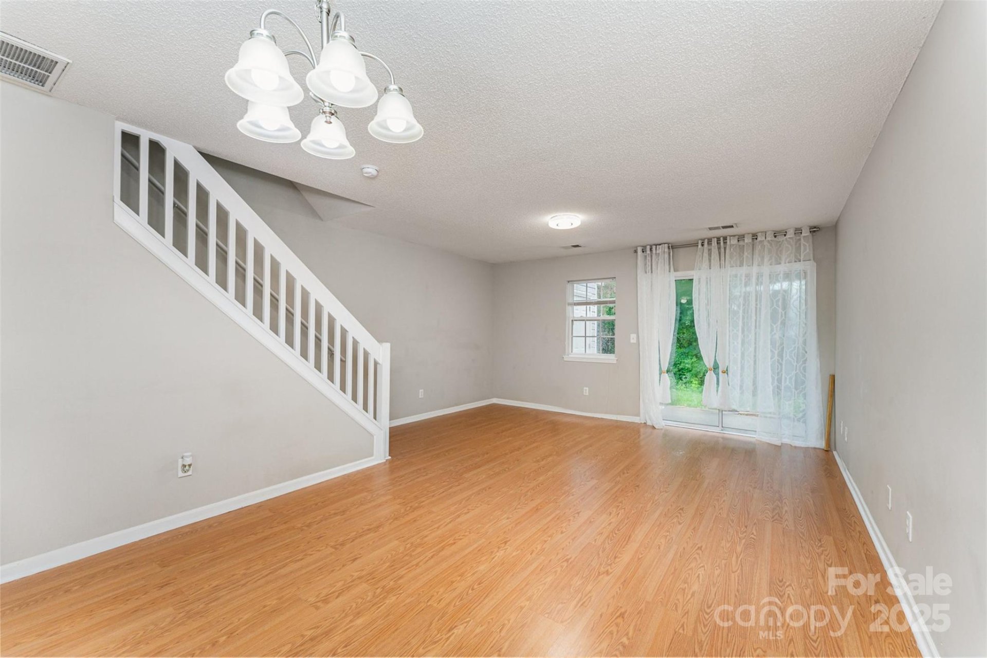 Property image 4 at 10223 Reindeer Way Lane, Charlotte, NC 28216