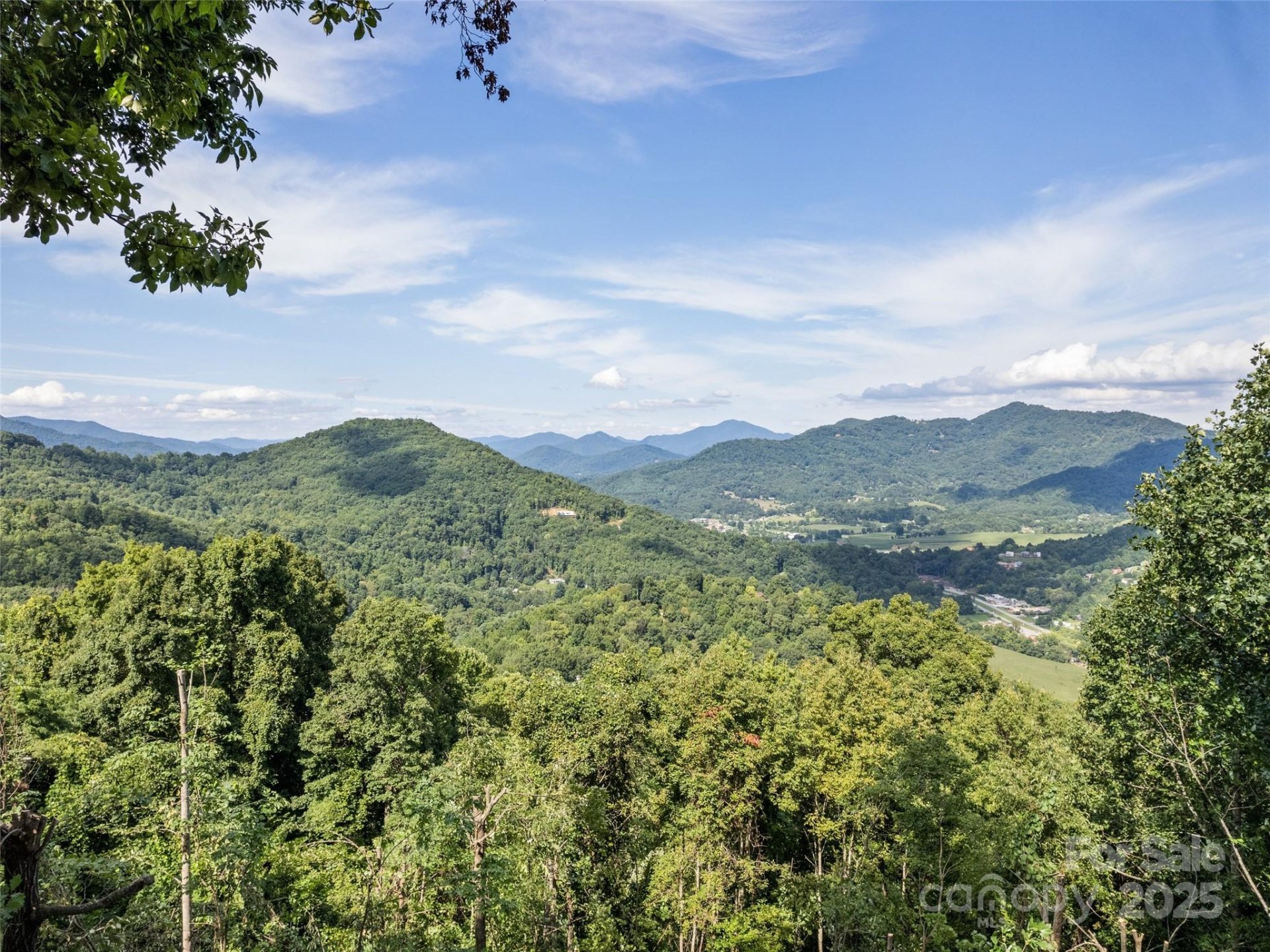 Property image 3 at 102 Coyote Ridge, Maggie Valley, NC 28751