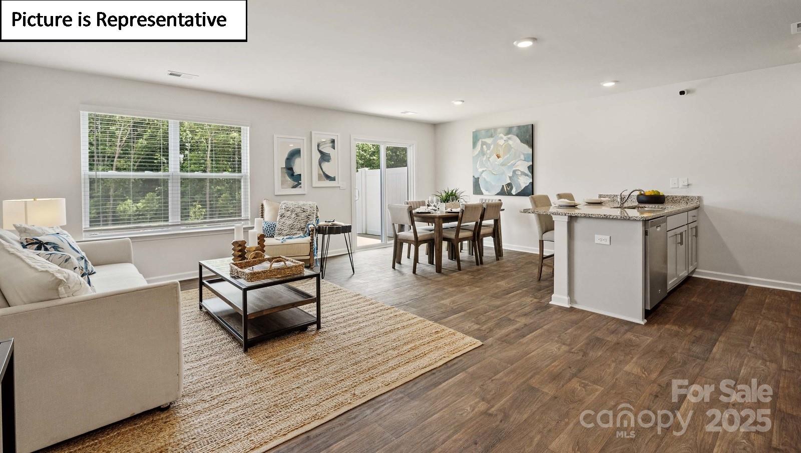 Property image 3 at 5102 Hyrule Drive, Charlotte, NC 28262