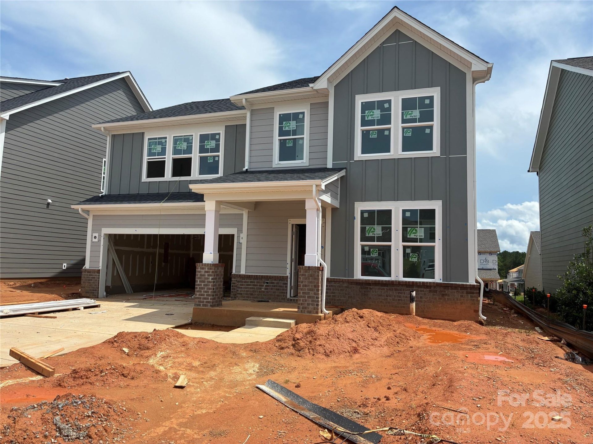 634 Amberjack Place