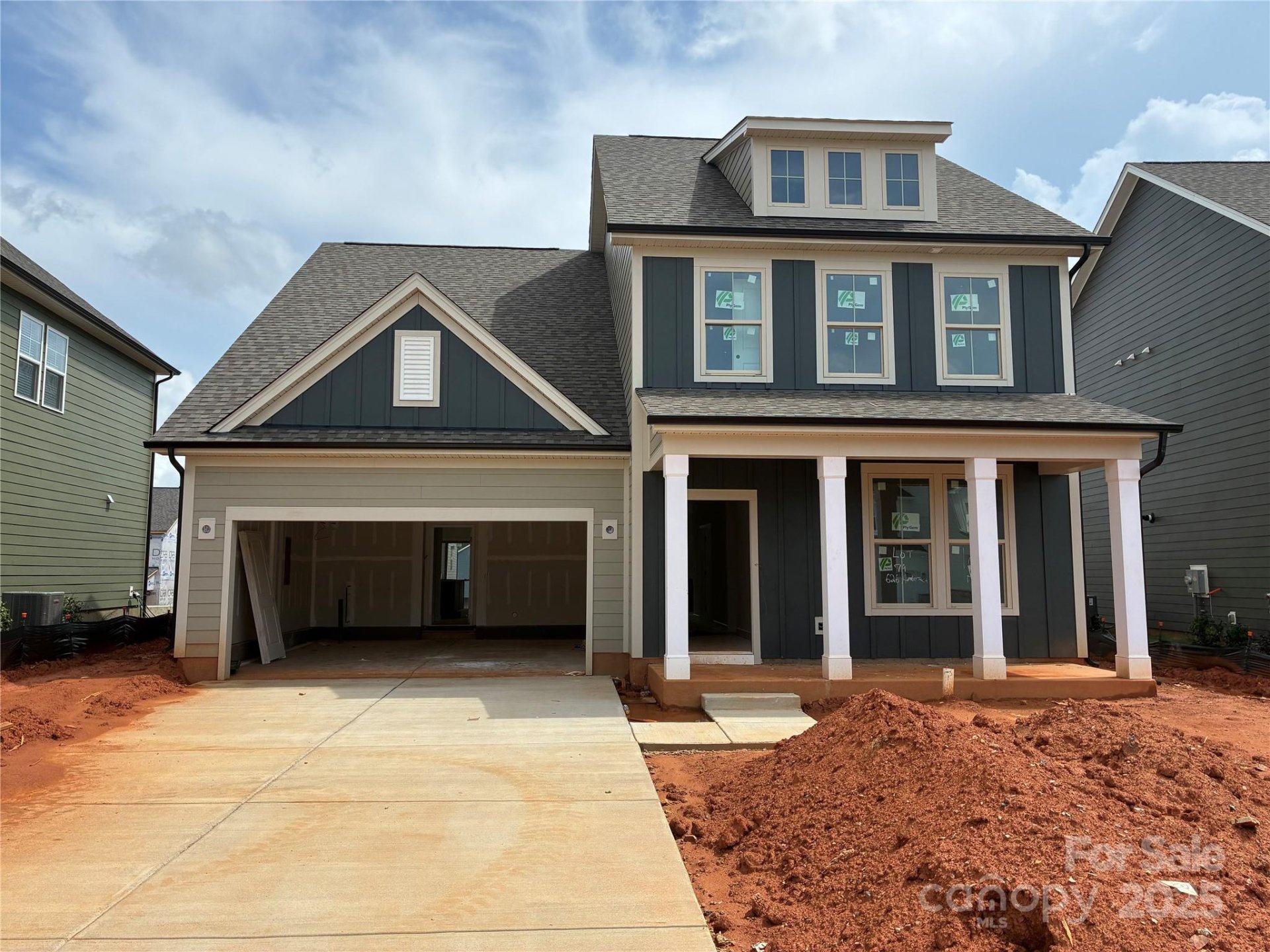 626 Amberjack Place