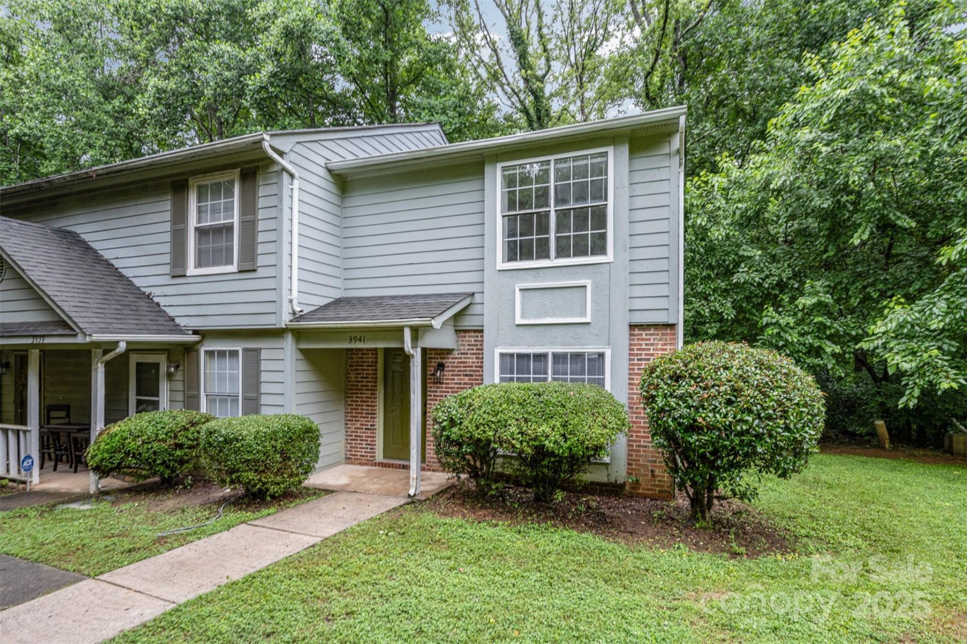 Property image 2 at 3941 Briarhill Drive, Charlotte, NC 28215