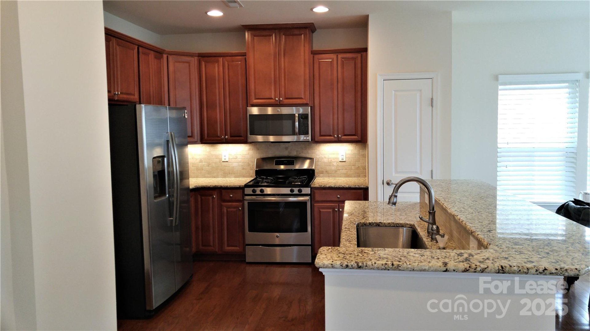 Property image 2 at 2504 Alyssa Lane, Charlotte, NC 28208