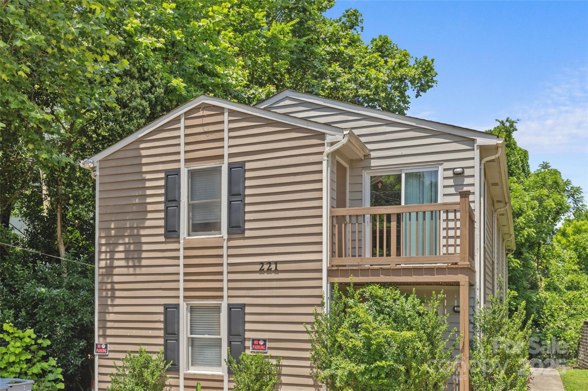 Property image 3 at 221 N Cedar Street, Charlotte, NC 28202