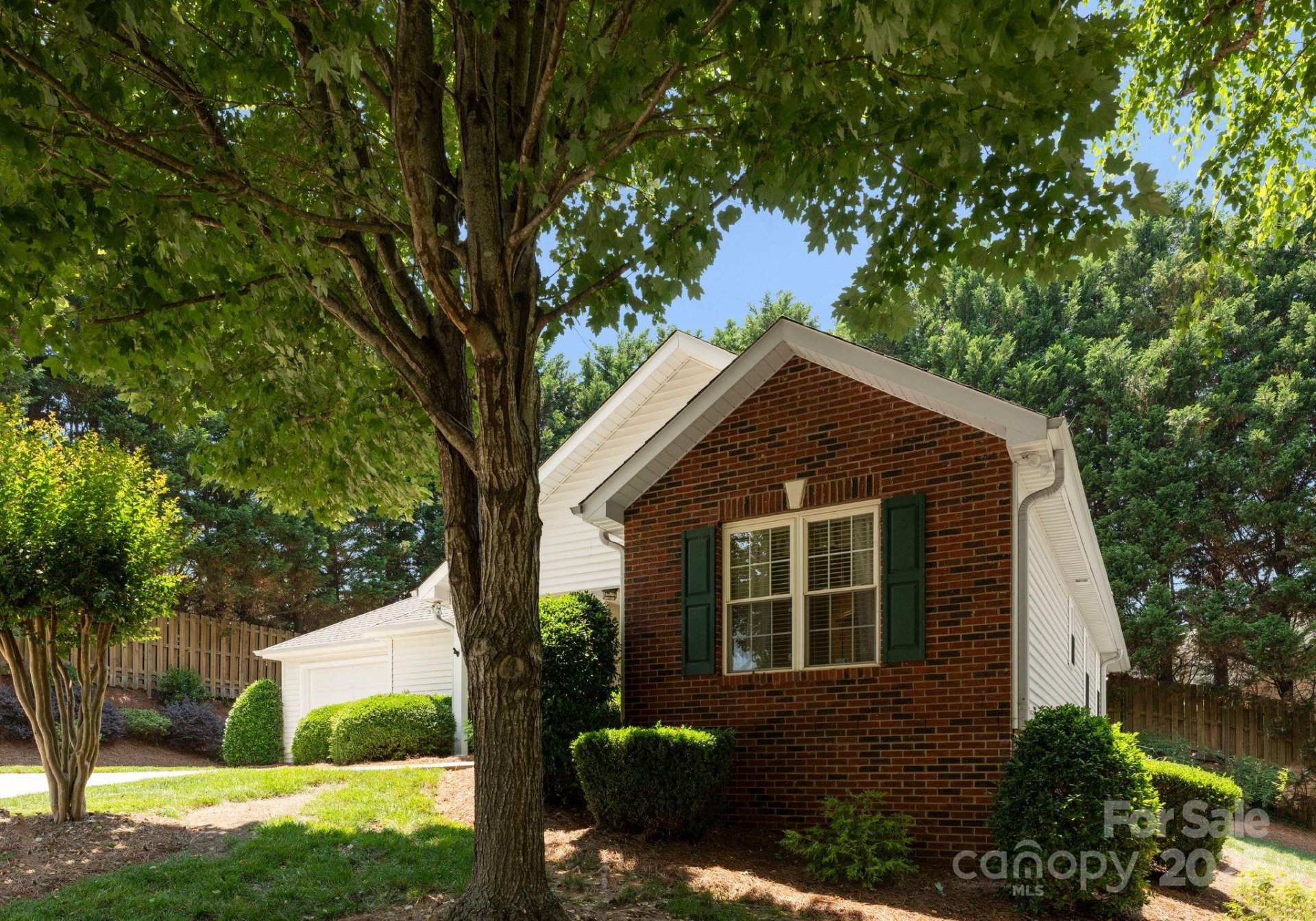 Property image 2 at 110 Whitehall Drive, Mooresville, NC 28117