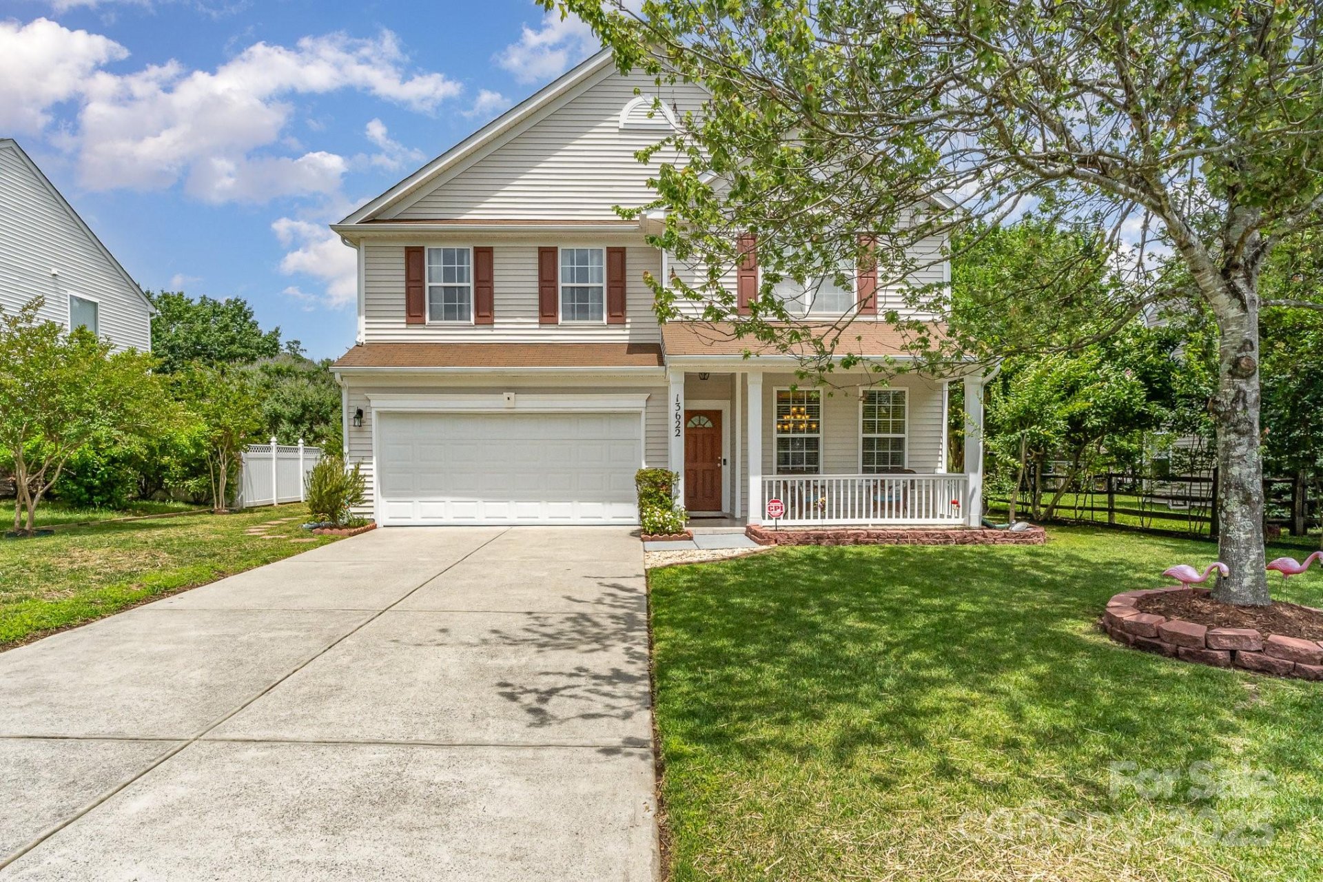 Greybriar, Charlotte Community