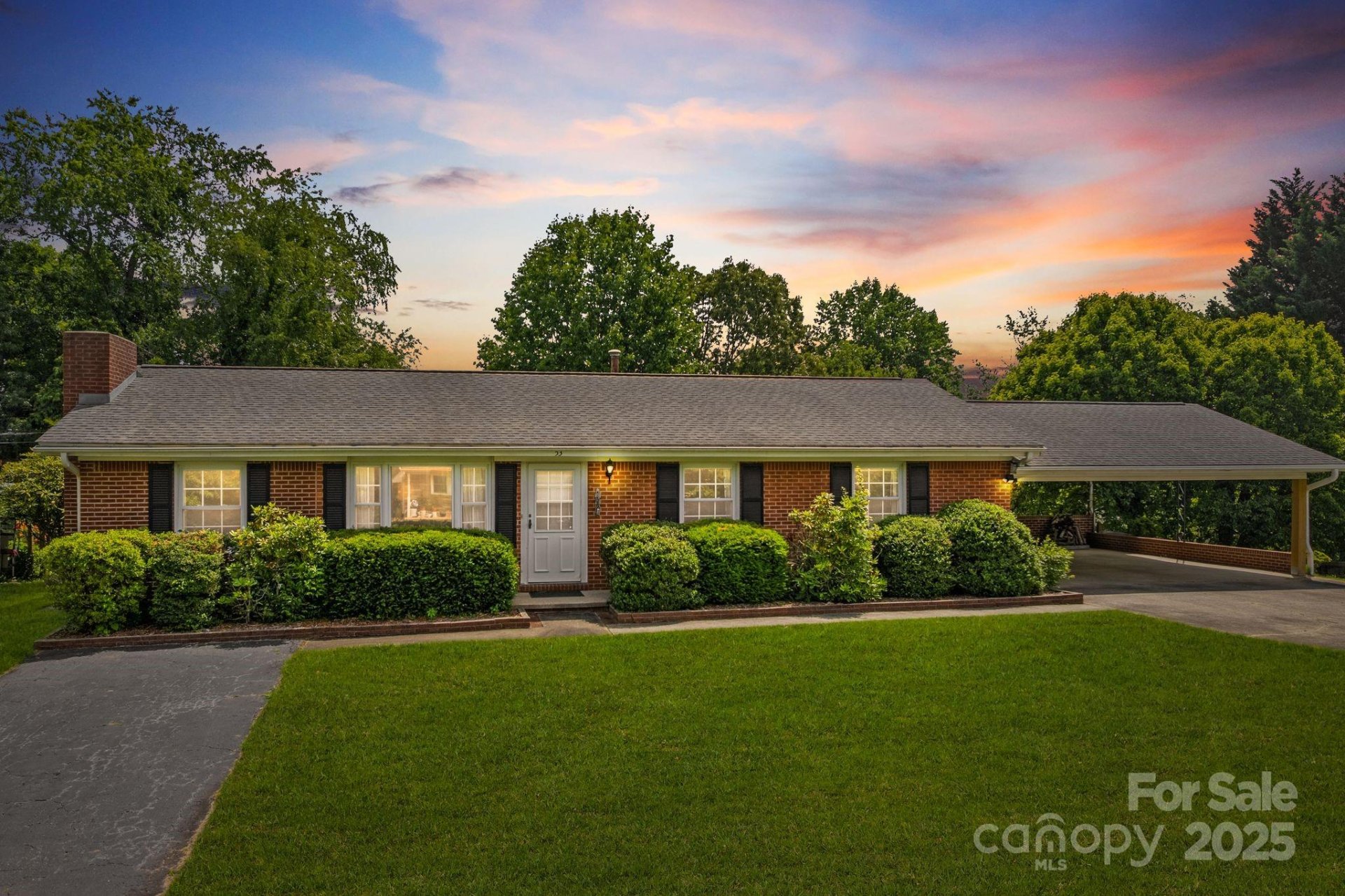 Property image 1 at 53 Grandview Road, Asheville, NC 28806