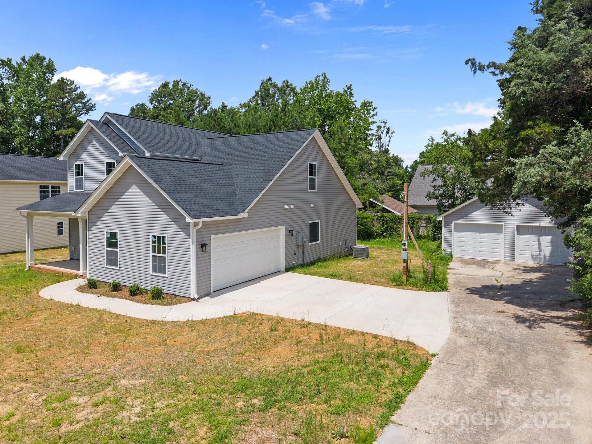 Property image 2 at 126 Aurora Boulevard, Matthews, NC 28105