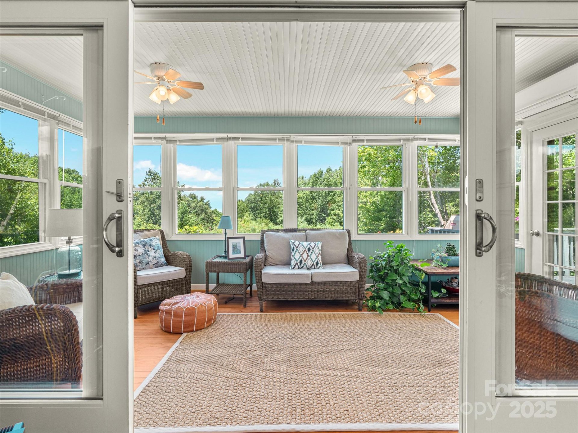 Property image 4 at 350 W Shay Circle, Hendersonville, NC 28791