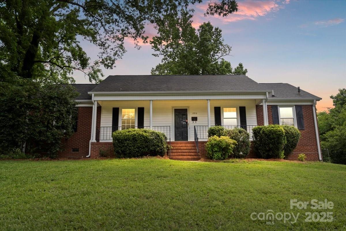 1512 Anthony Drive