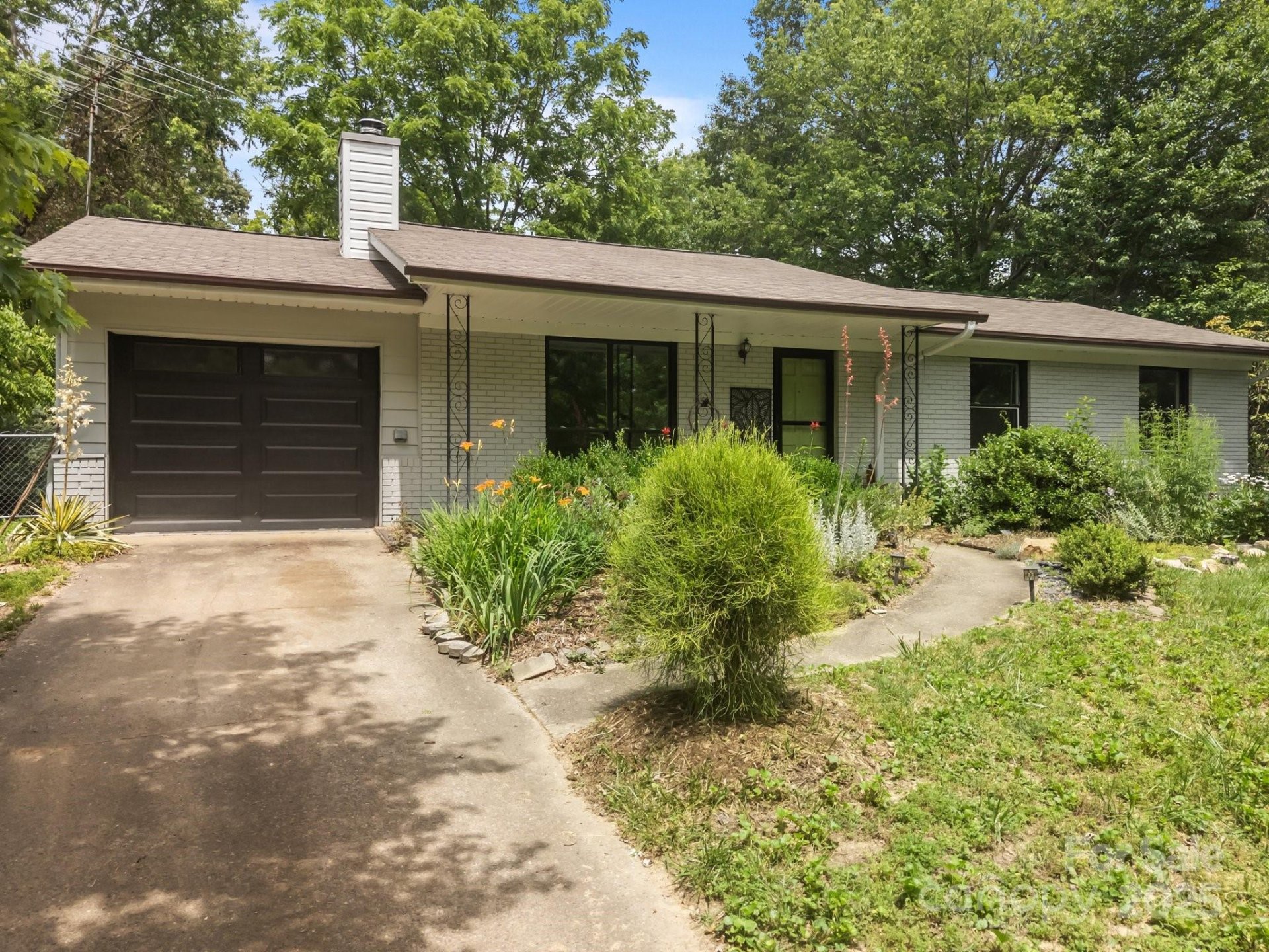 20 Summit Drive