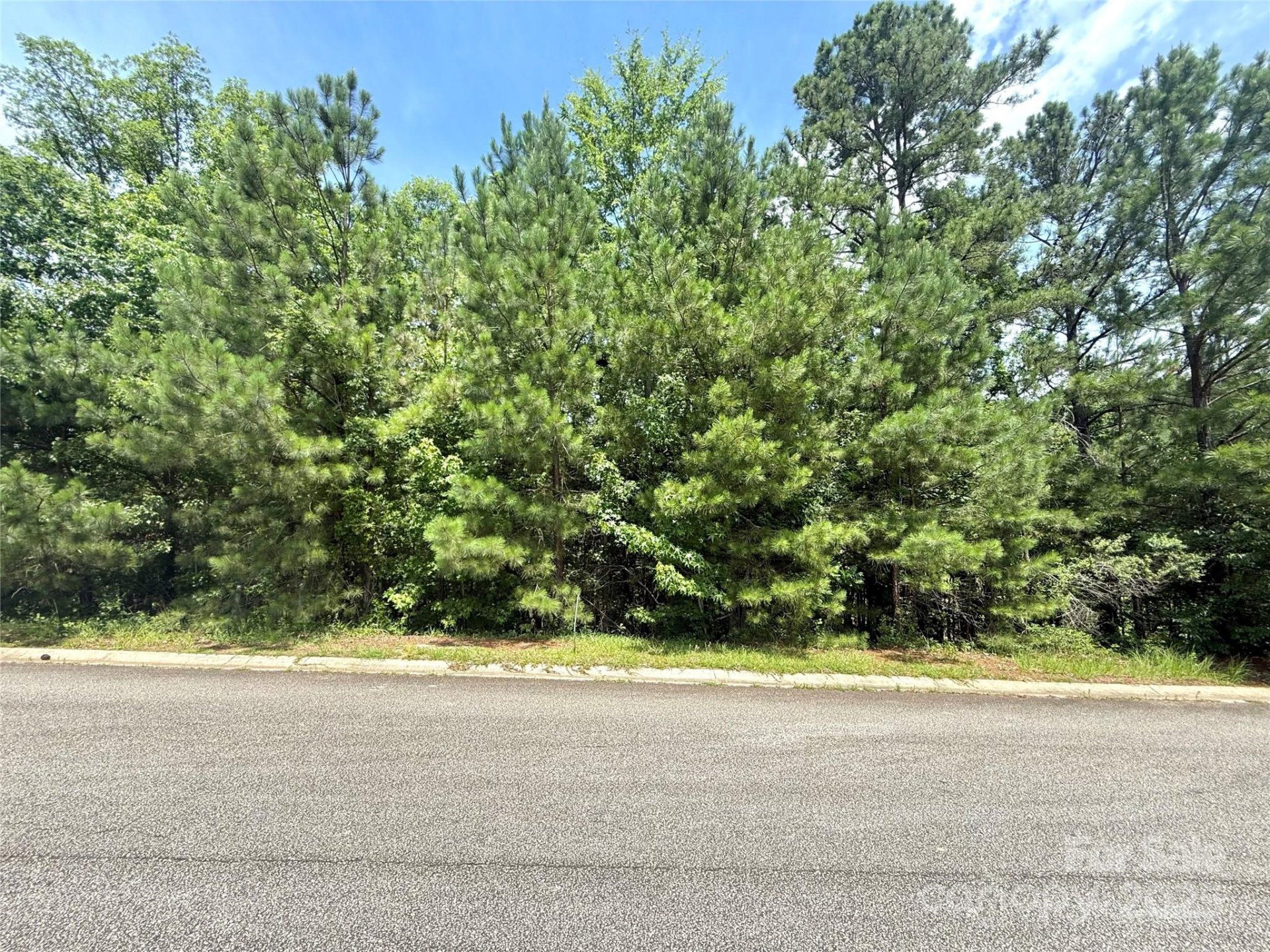 Property image 1 at 1016 Lyndon Drive, Lancaster, SC 29720