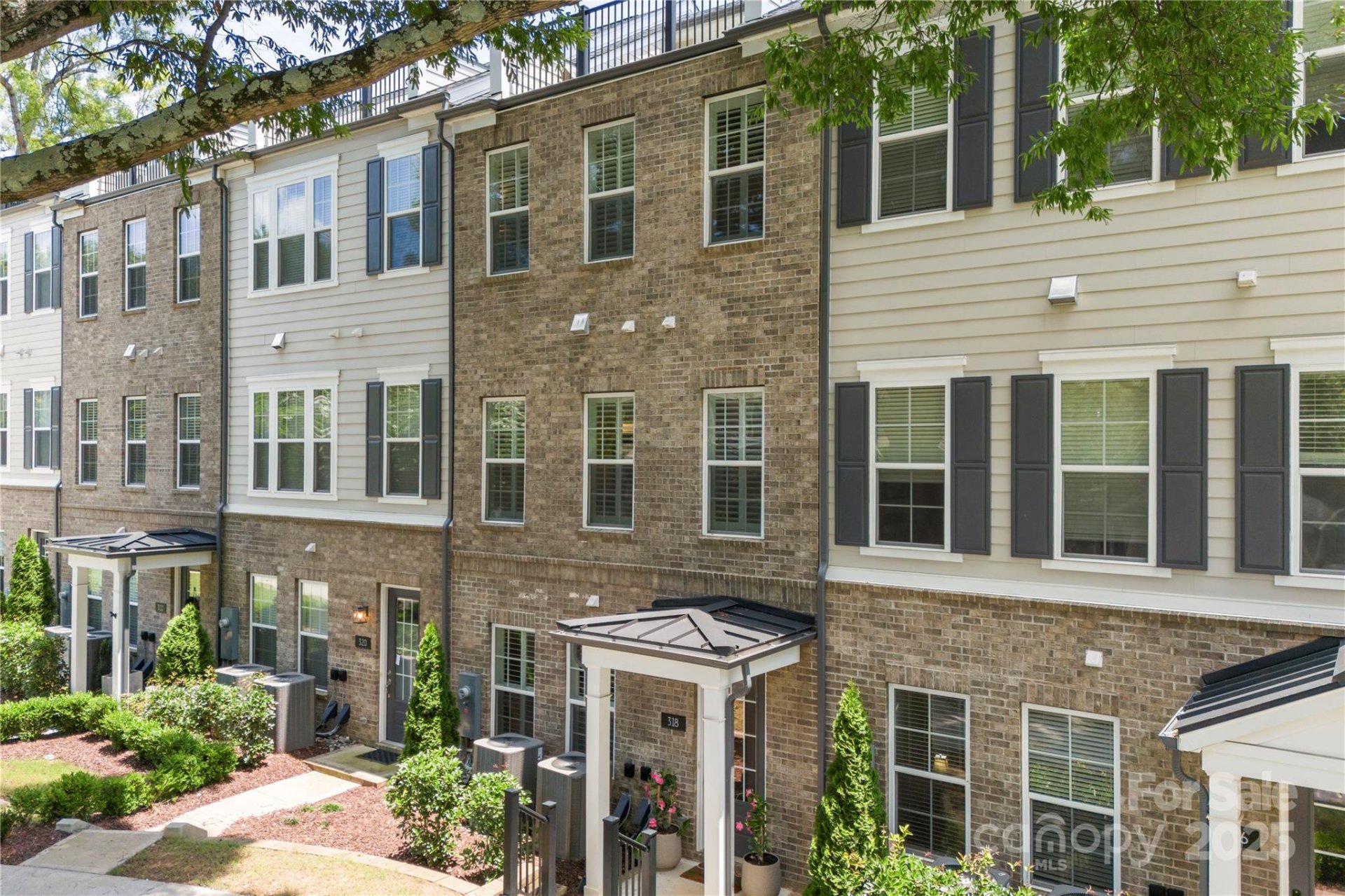 Property image 2 at 318 N Dotger Avenue, Charlotte, NC 28204