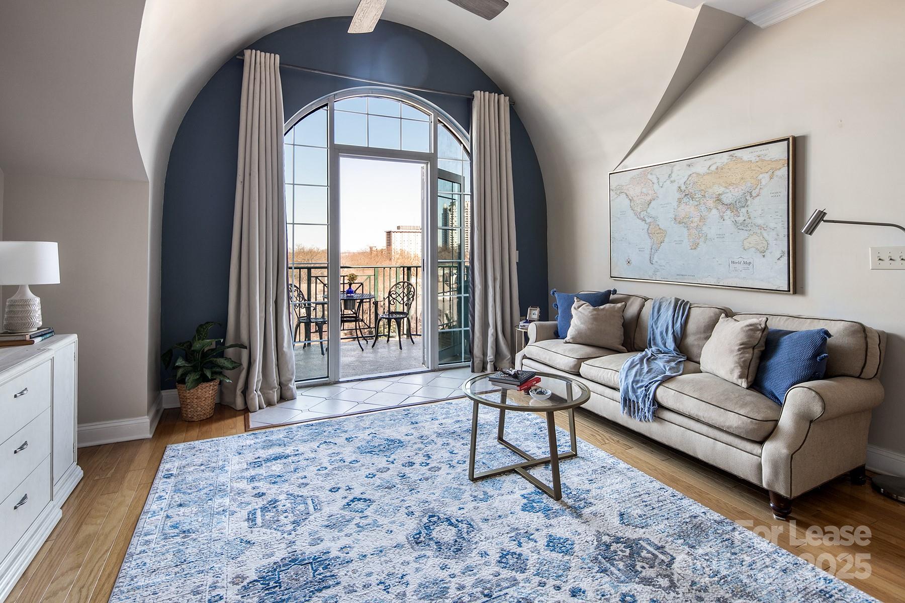 Property image 1 at 300 W 5th Street, Charlotte, NC 28202