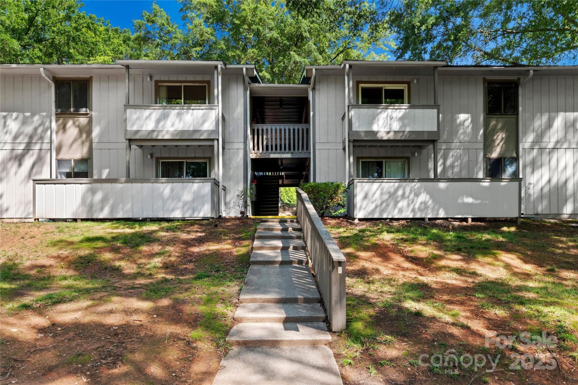 2205 Sunderland Road