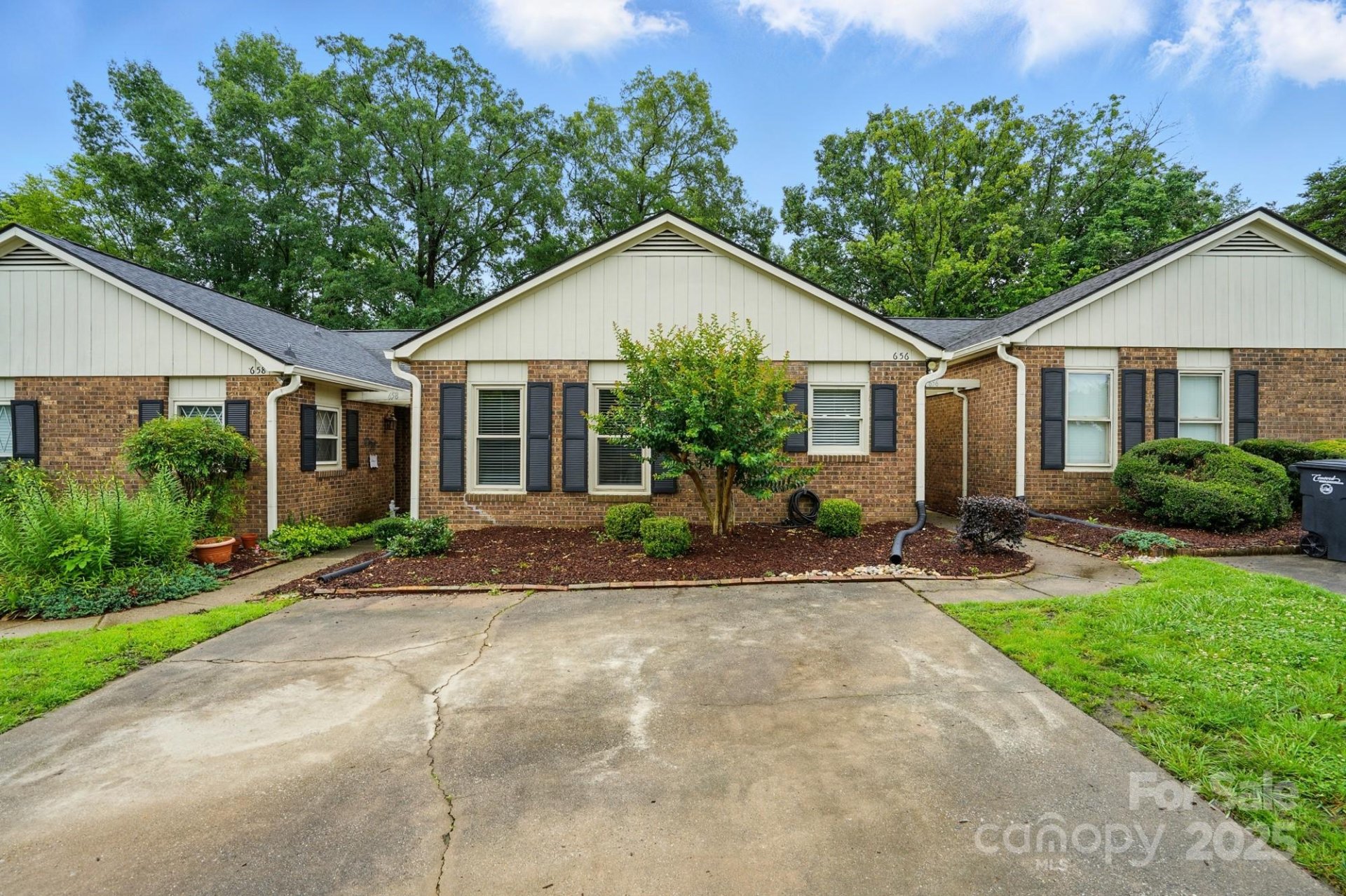 Property image 1 at 656 Ne Camrose Circle, Concord, NC 28025