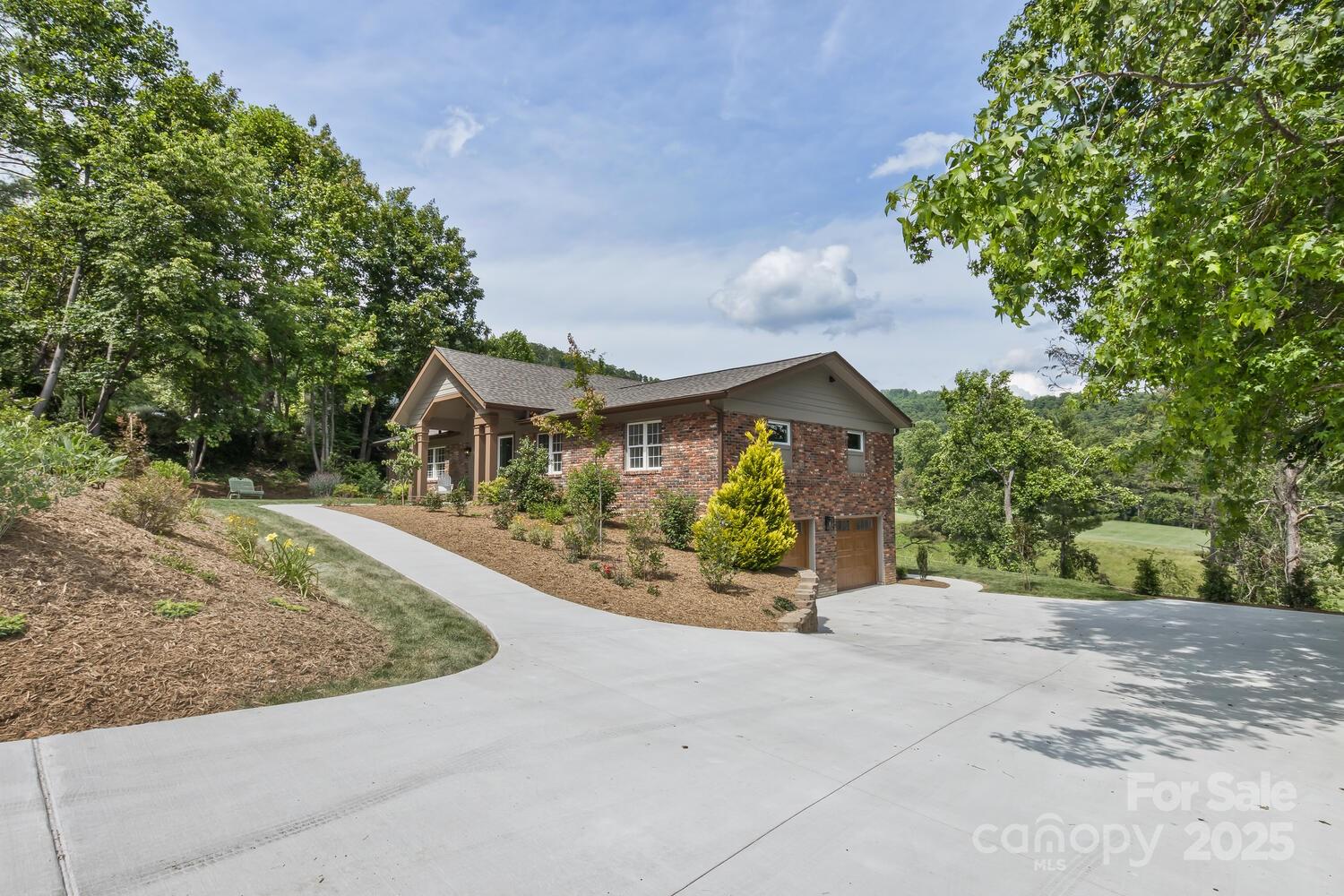 Property image 5 at 41 Robinhood Road, Asheville, NC 28804