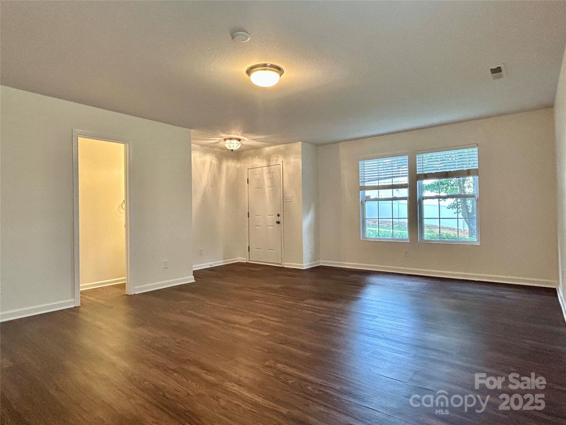 Property image 5 at 2927 Meadow Knoll Drive, Charlotte, NC 28269