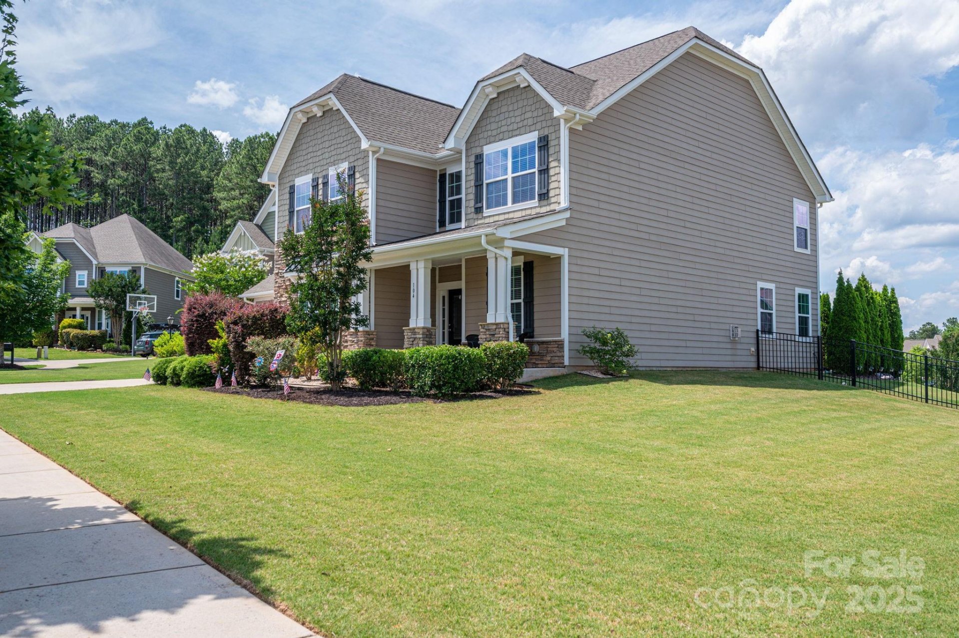 Property image 3 at 104 Wingstem Court, Mooresville, NC 28117