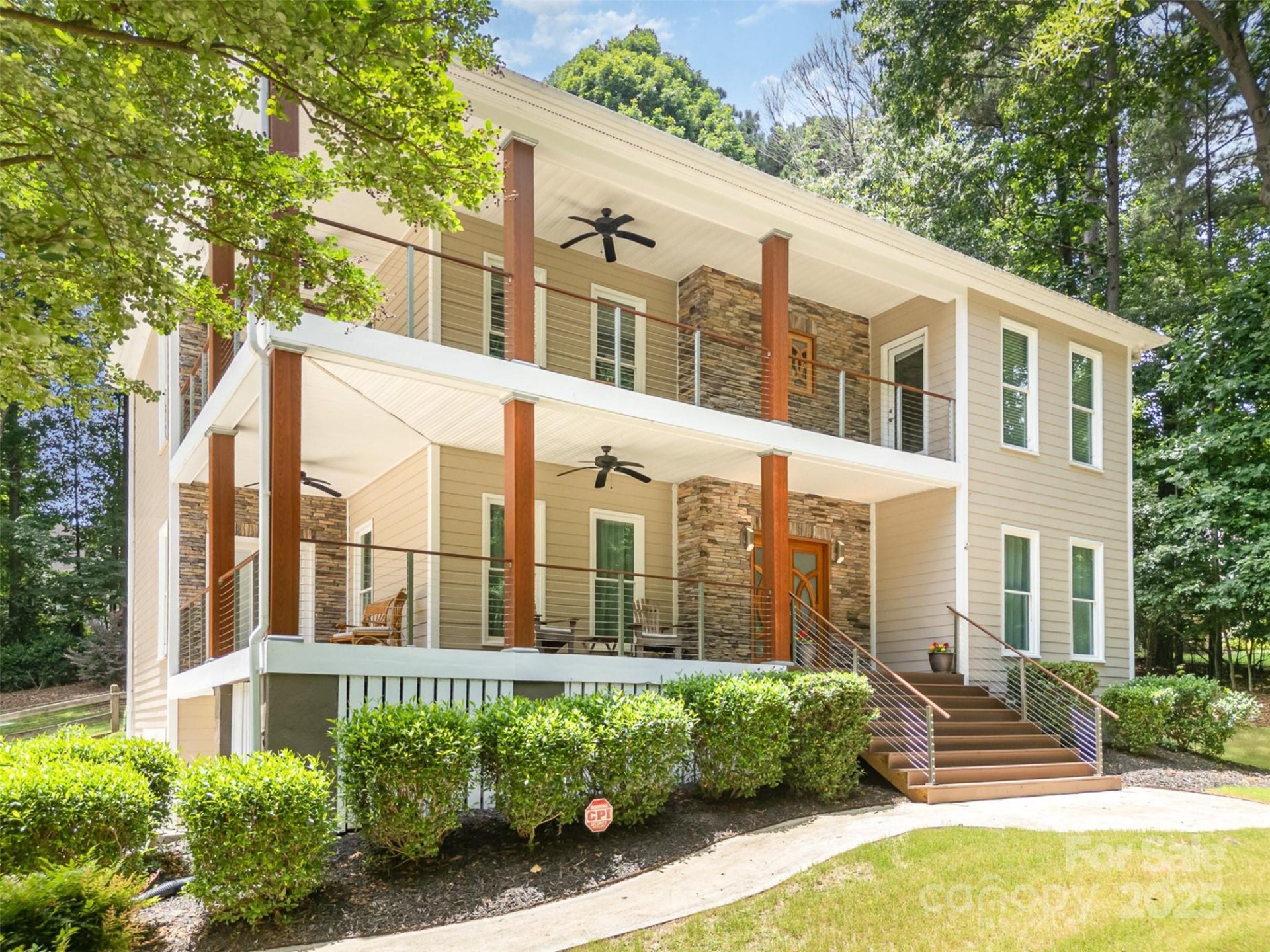 Shavenders Bluff, Mooresville community