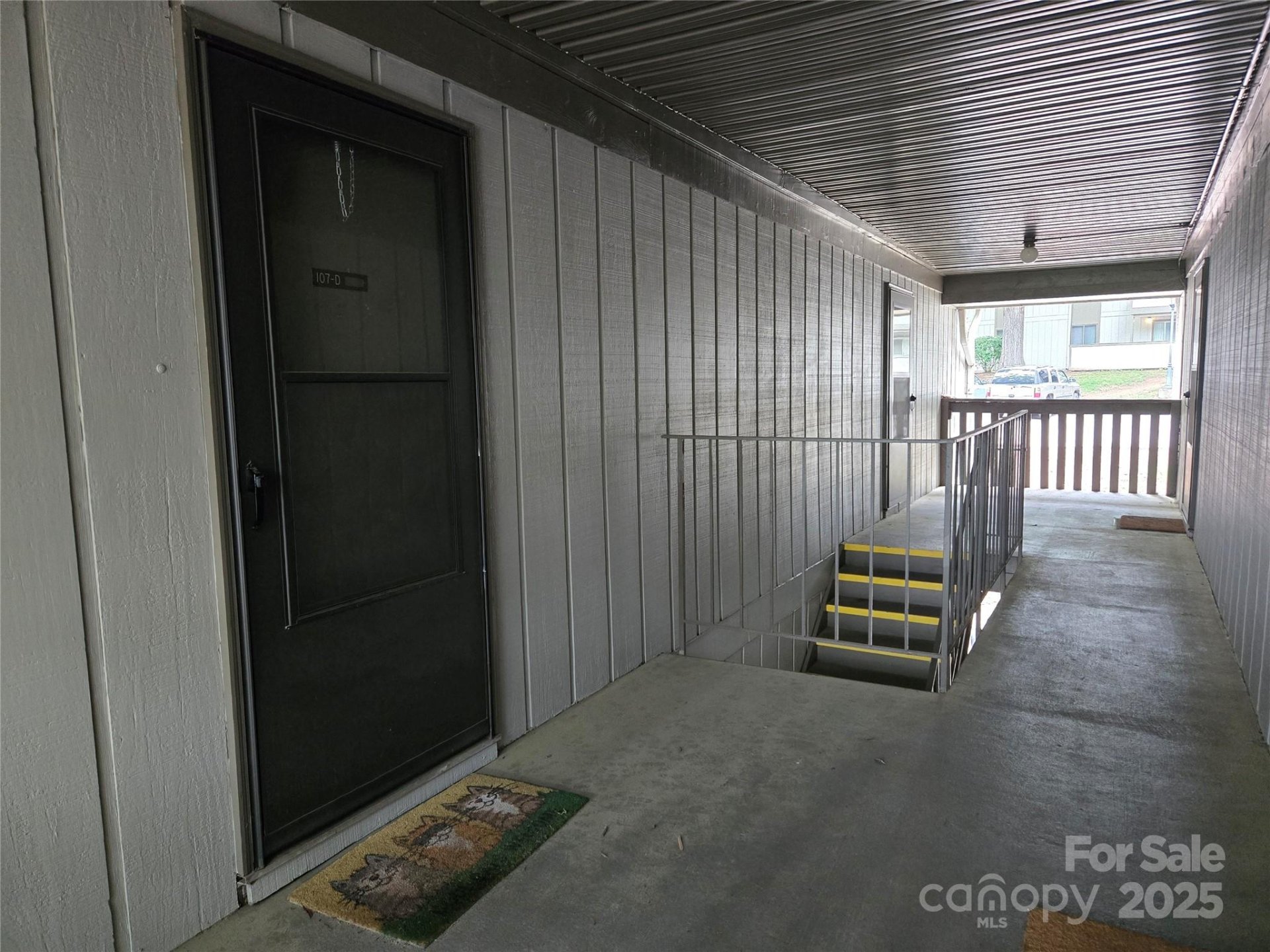 2205 Sunderland Road