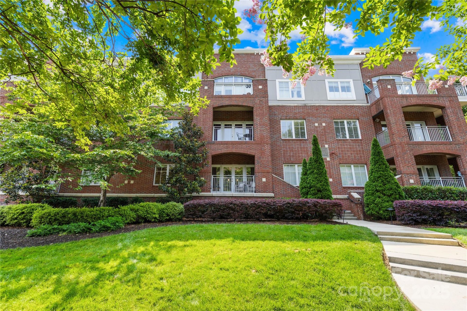 Property image 2 at 1903 Kenilworth Avenue, Charlotte, NC 28203