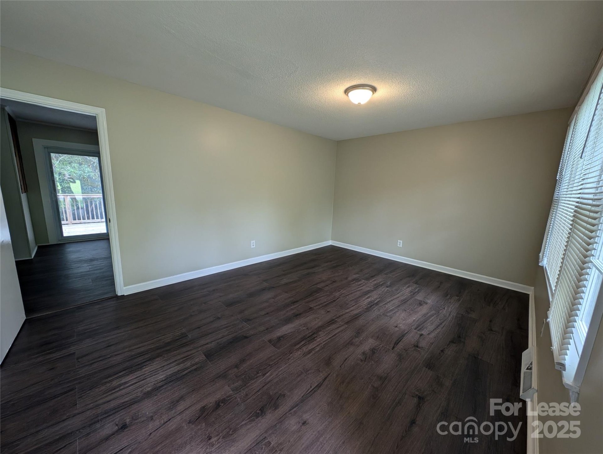 Property image 3 at 918 Canterbury Court, Gastonia, NC 28052