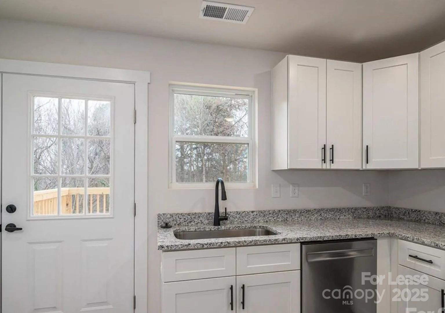 Property image 3 at 709 7th Avenue, Hickory, NC 28602