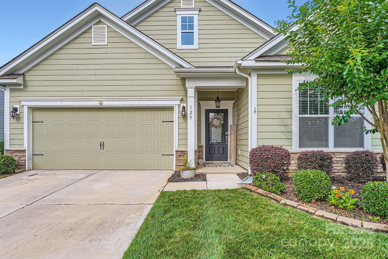 Property image 1 at 125 Rosebay Drive, Mooresville, NC 28117