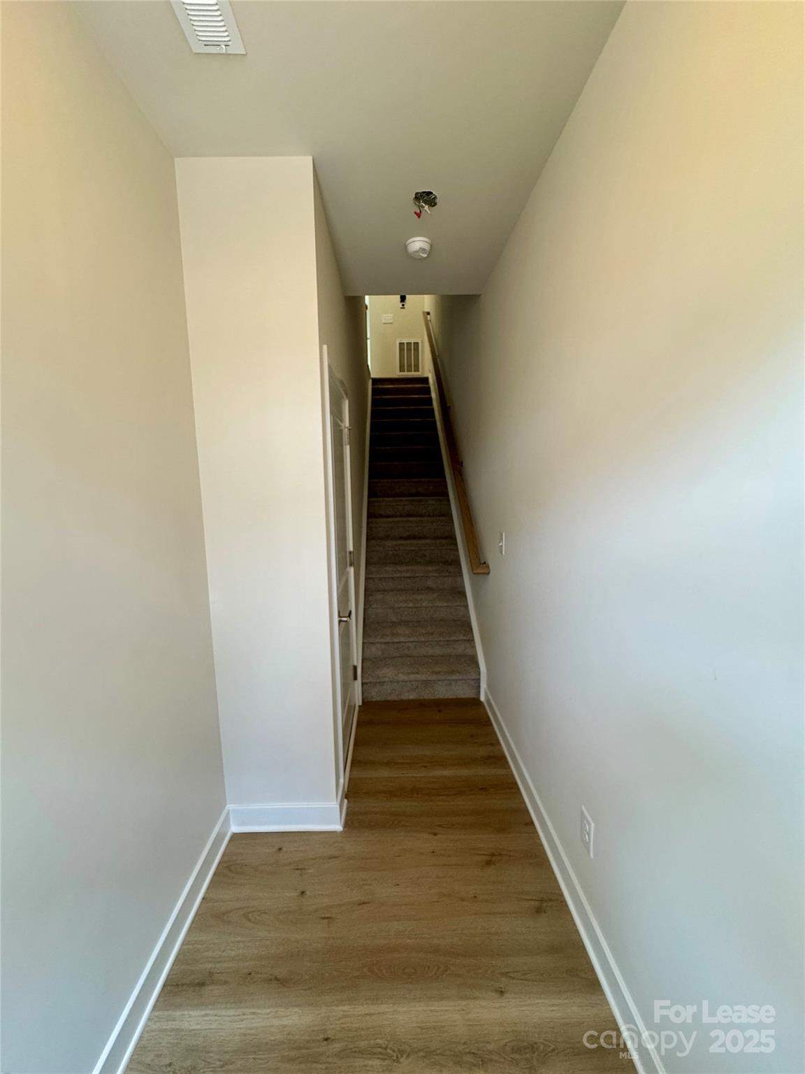 Property image 2 at 5021 Chinook Lane, Charlotte, NC 28217