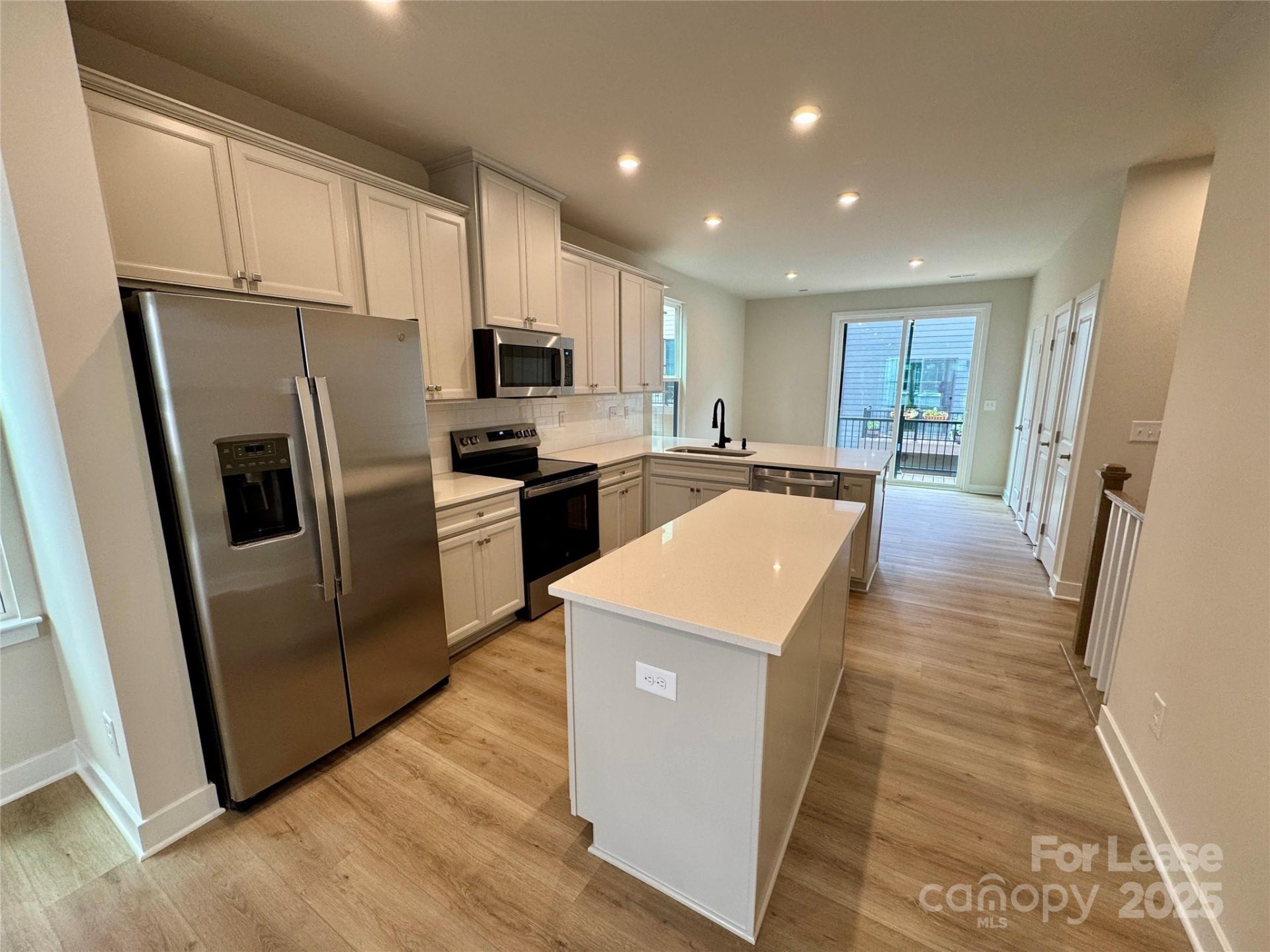 Property image 5 at 5021 Chinook Lane, Charlotte, NC 28217