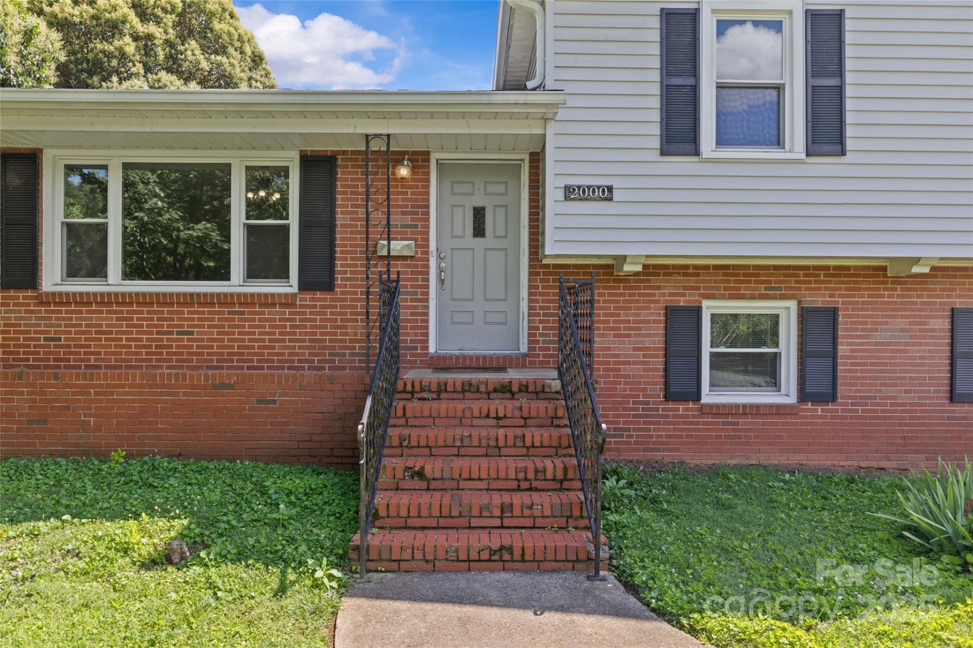 Property image 4 at 2000 Townsend Avenue, Charlotte, NC 28205