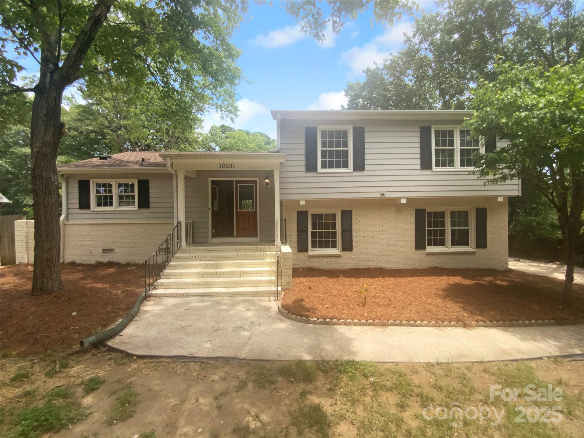 Property image 2 at 10931 Osprey Drive, Charlotte, NC 28226