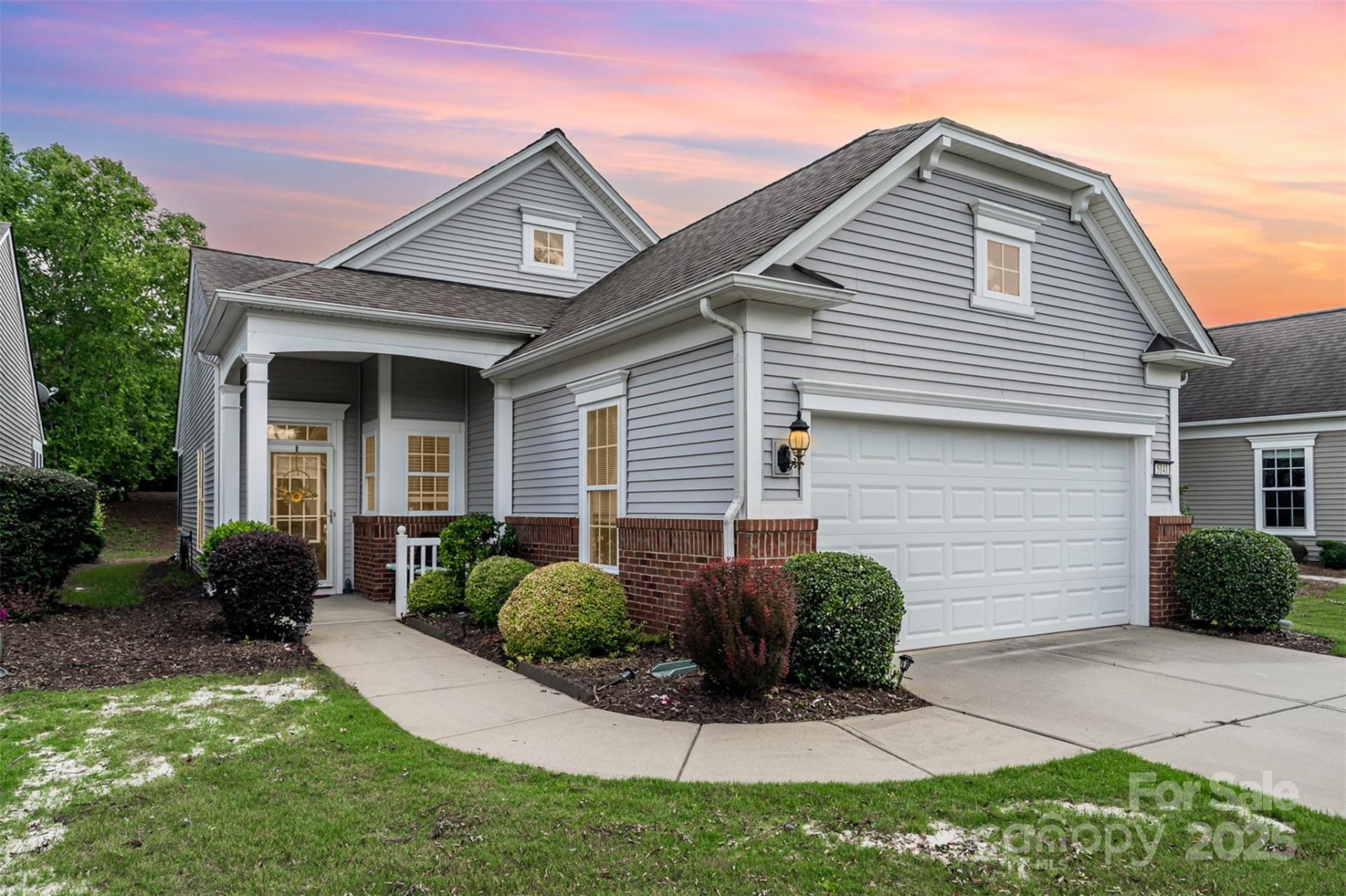 5141 Grandview Drive
