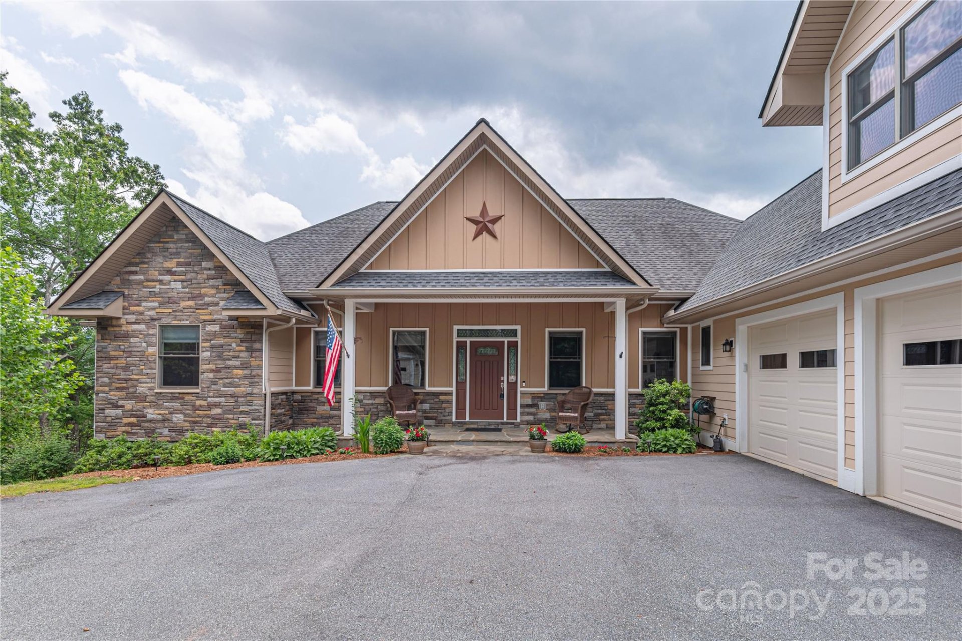 Property image 3 at 930 Big Raven Lane, Saluda, NC 28773
