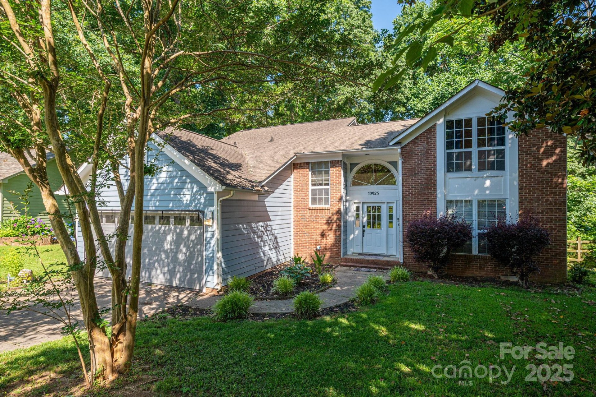 Property image 2 at 10925 Lassen Court, Charlotte, NC 28214