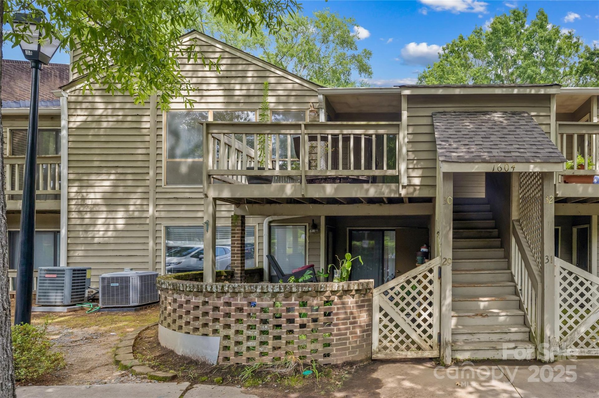 1604 Sharon Road