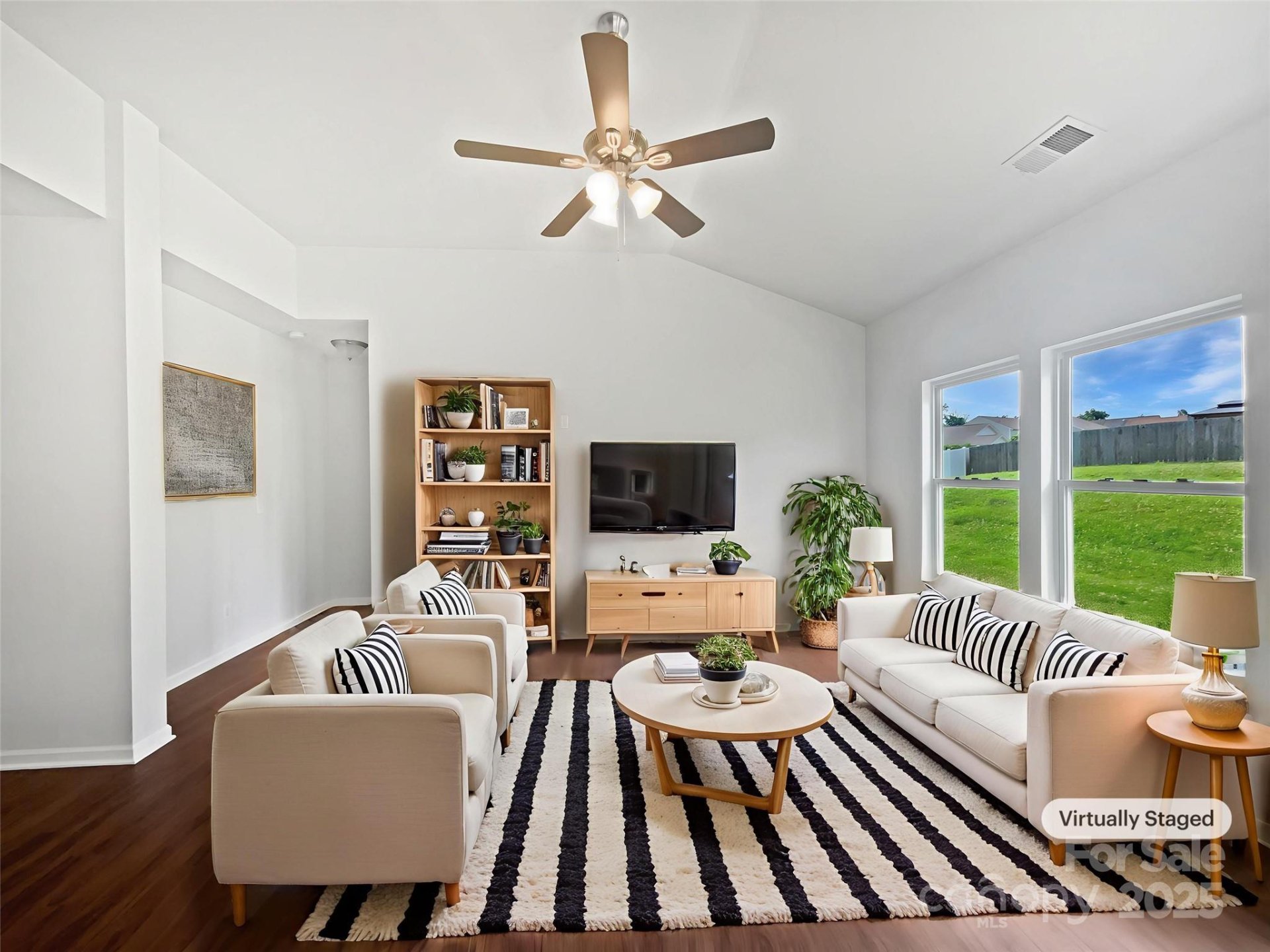 Property image 2 at 10328 Kempsford Drive, Charlotte, NC 28262