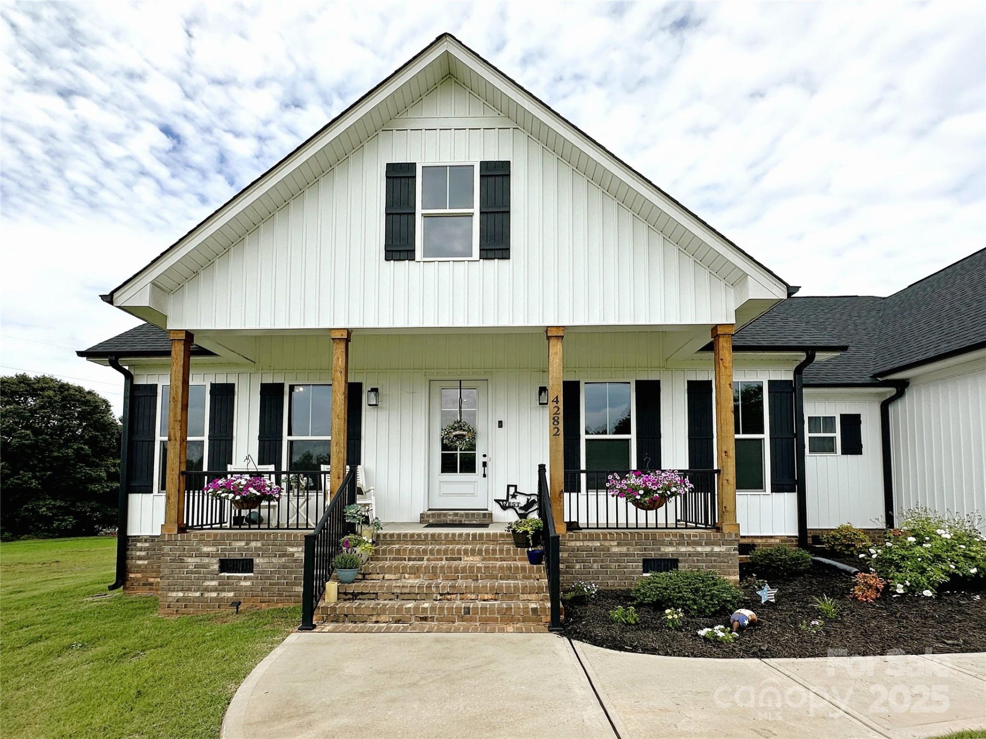Property image 2 at 4282 Brandy Creek Court, Clover, SC 29710