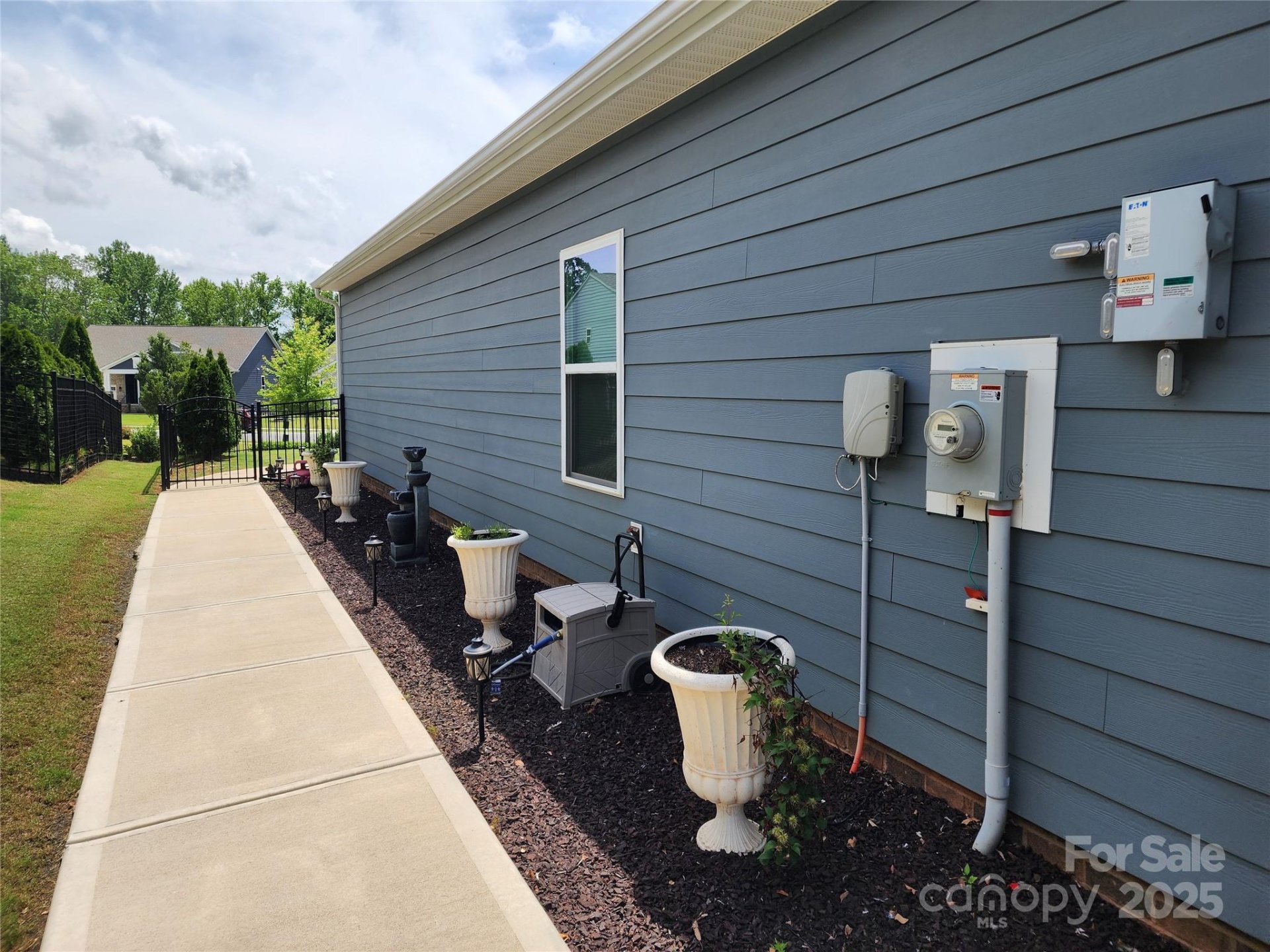 Property image 3 at 195 Willow Valley Drive, Mooresville, NC 28115