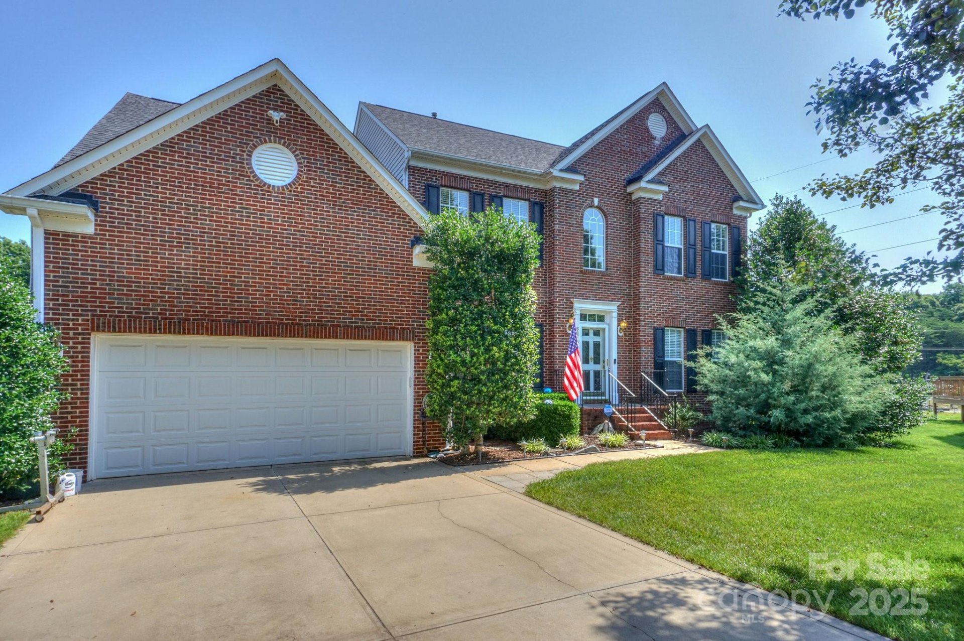 Property image 3 at 6873 Lakecrest Court, Denver, NC 28037