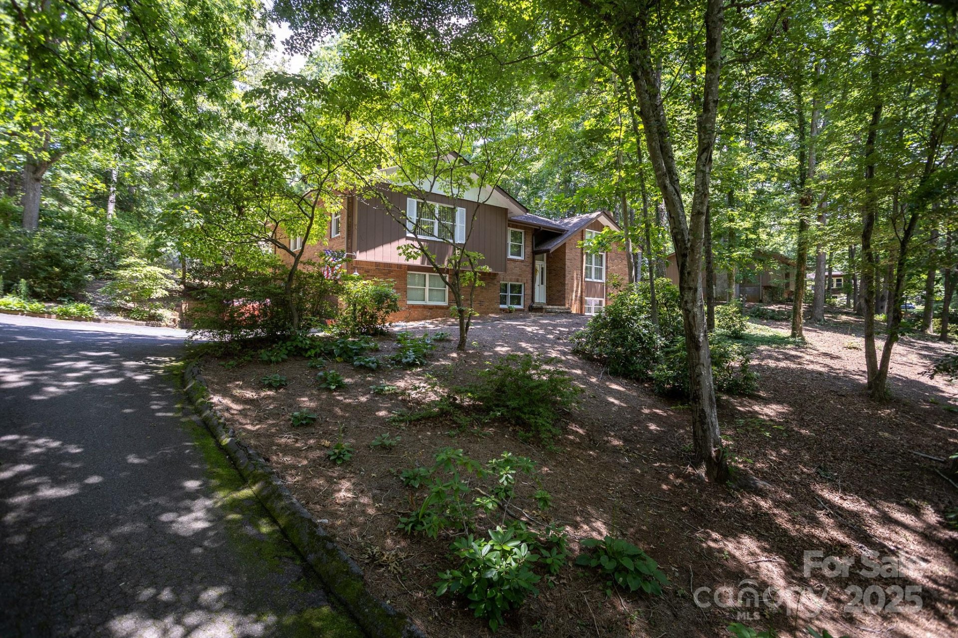 15 Cedar Trail