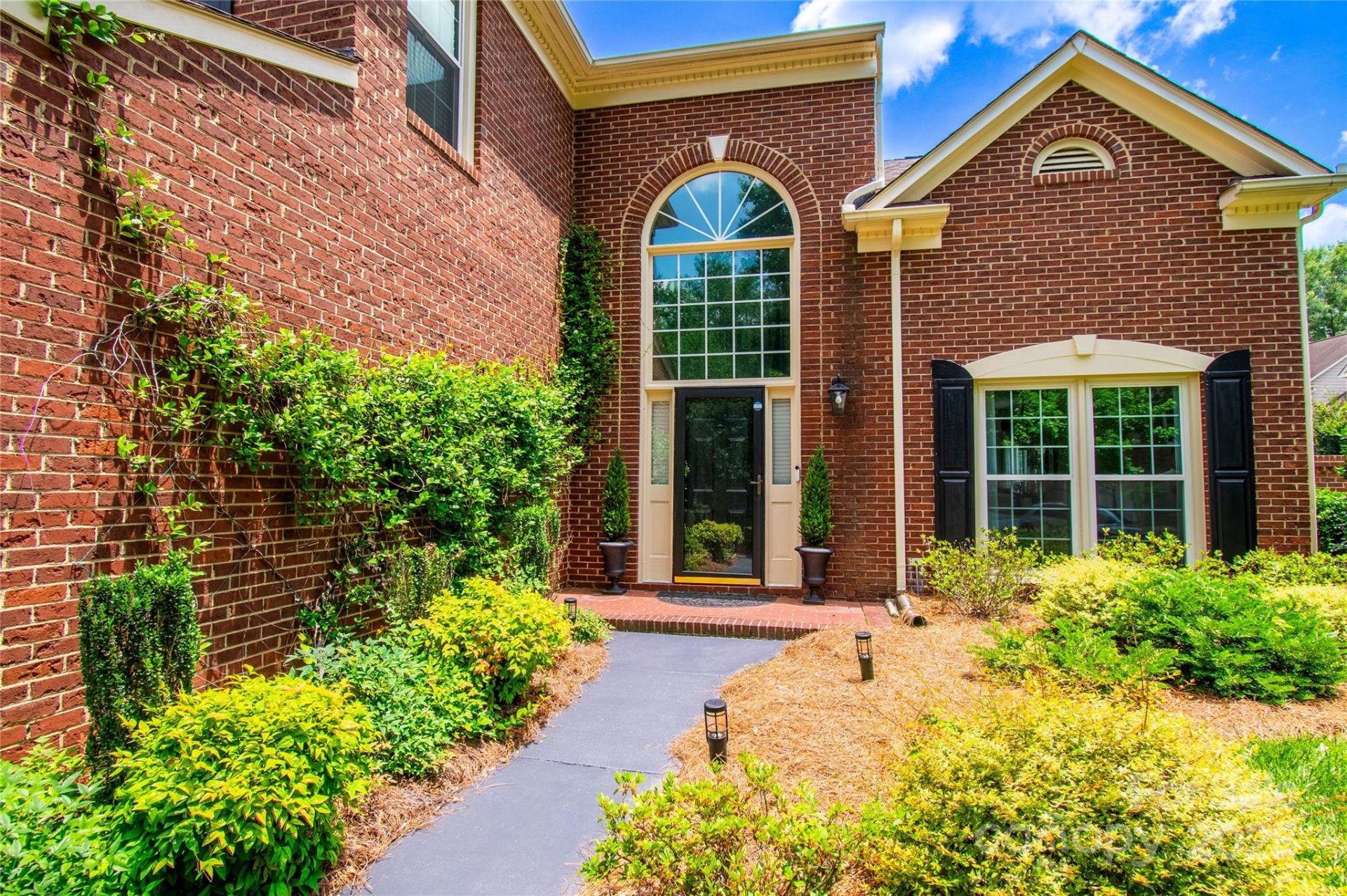 Property image 3 at 10418 Pullengreen Drive, Charlotte, NC 28277