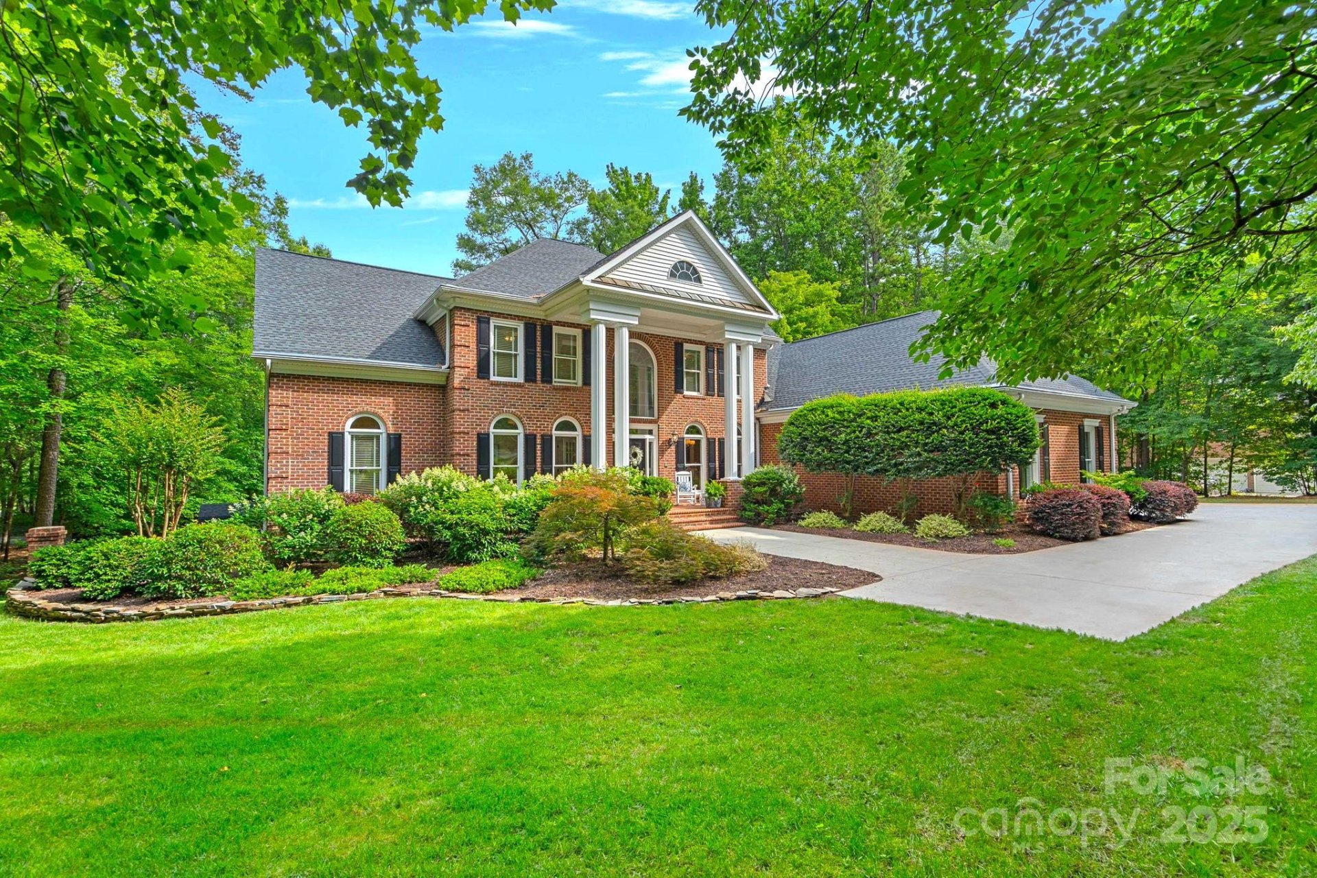 Providence Place, Matthews Community