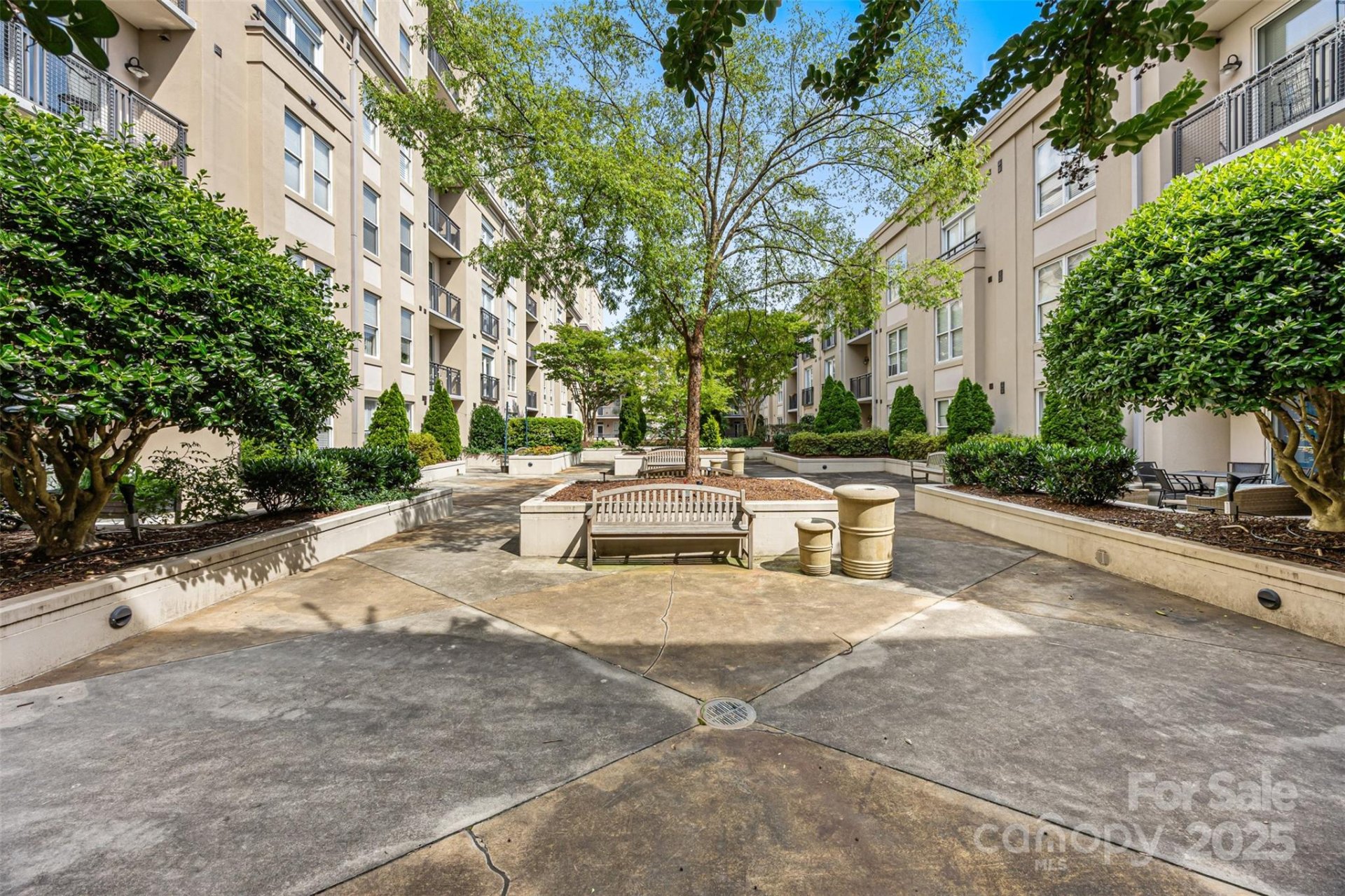 Property image 3 at 1315 East Boulevard, Charlotte, NC 28203