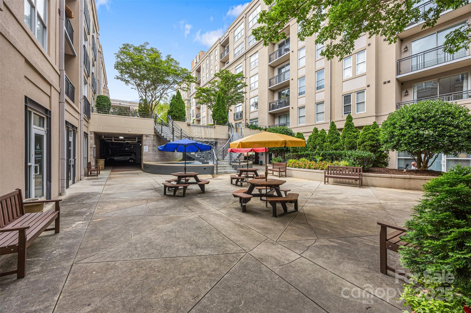 Property image 4 at 1315 East Boulevard, Charlotte, NC 28203