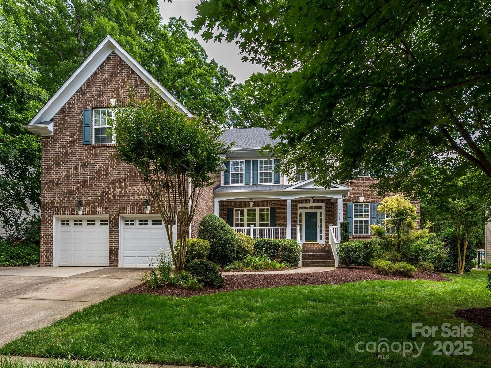Weatherstone Manor, Cornelius Community