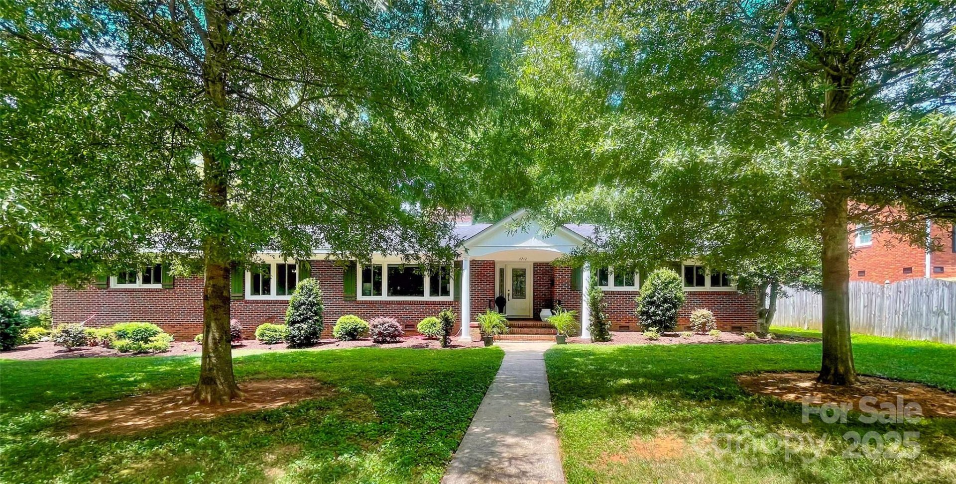 Property image 2 at 4742 Emory Lane, Charlotte, NC 28211