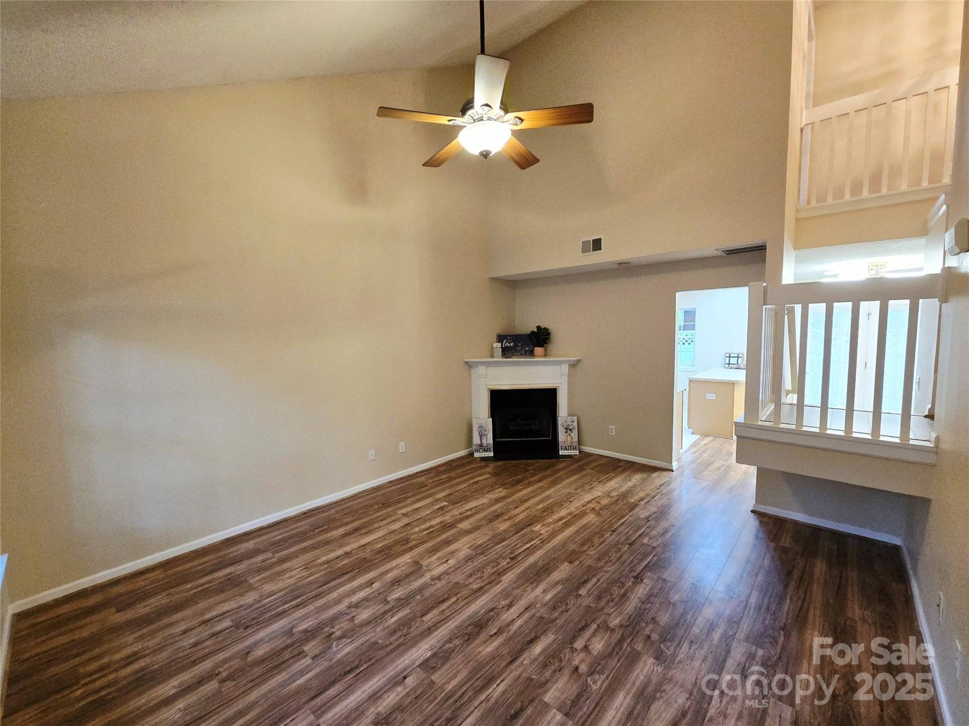 Property image 3 at 10105 Reindeer Way Lane, Charlotte, NC 28216