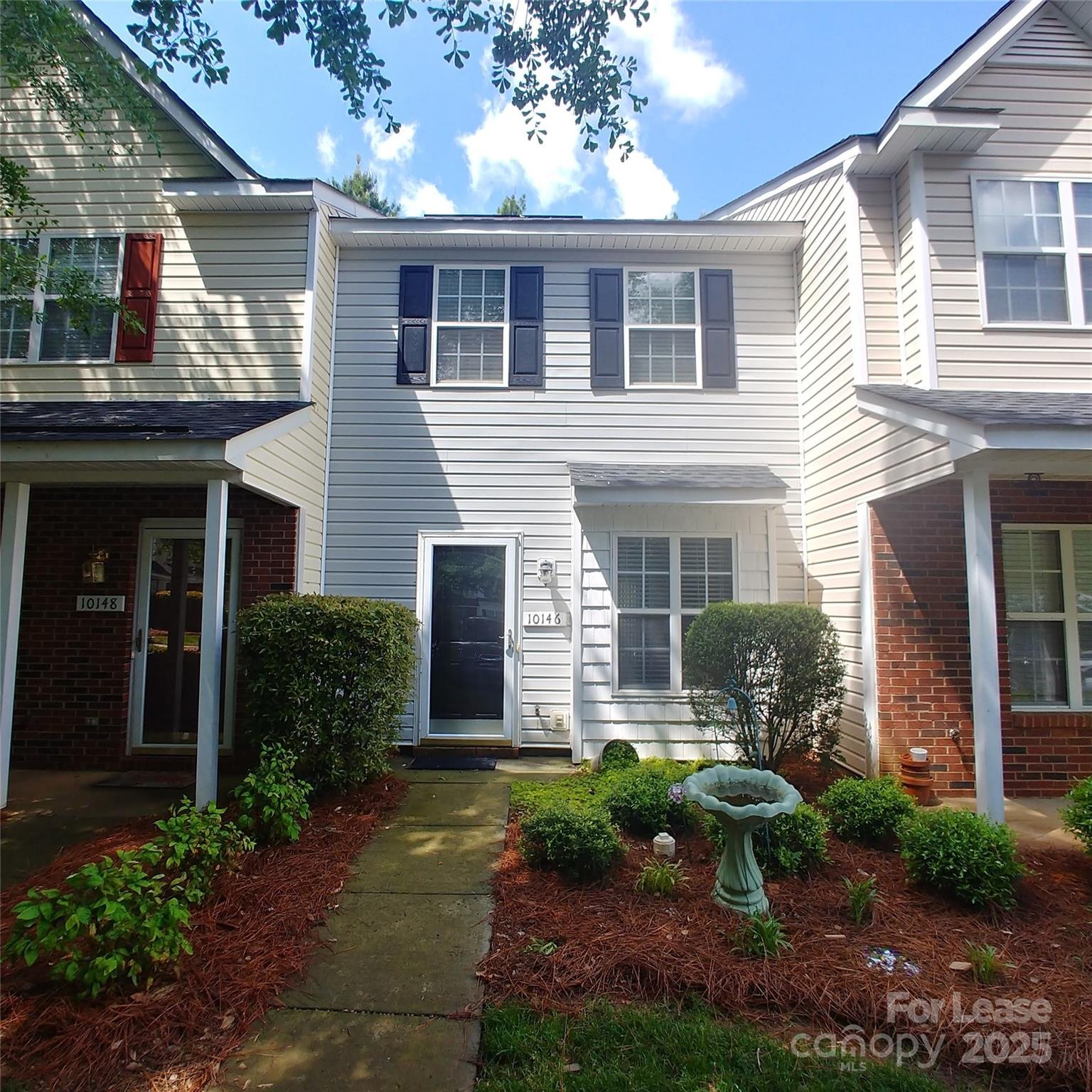 Property image 1 at 10146 Forest Landing Drive, Charlotte, NC 28213
